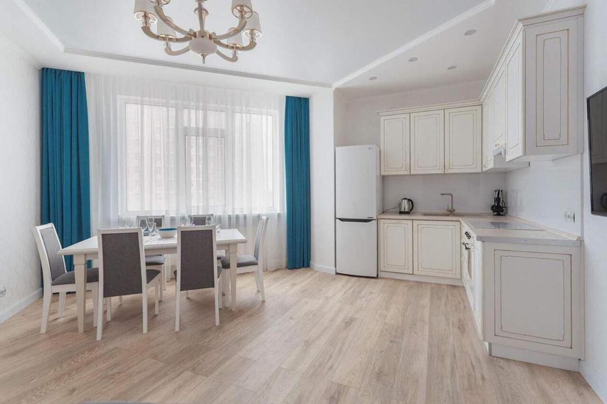 2-nd Pearl 2-bedrooms Apartment view 4