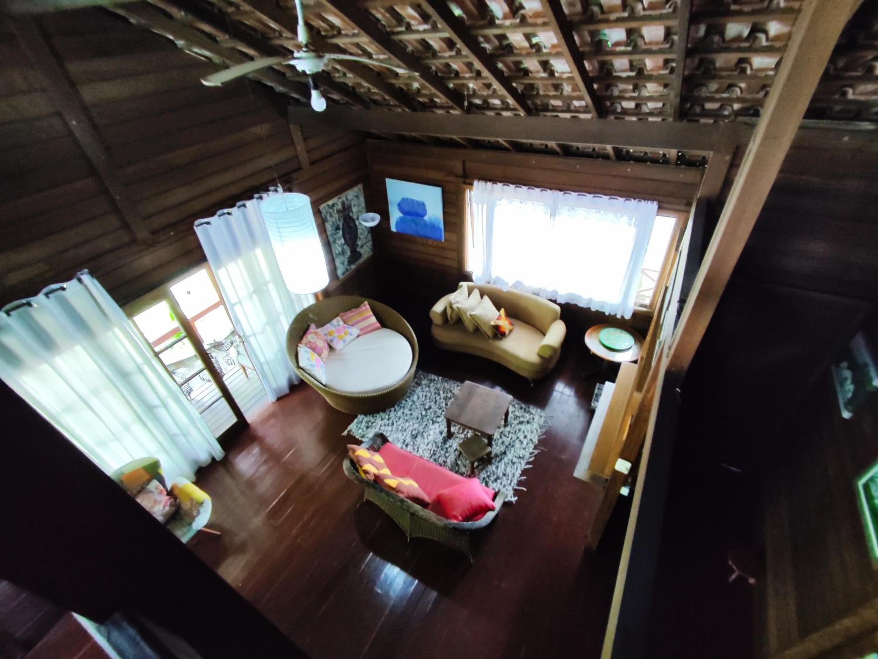Linda Casa para Temporada em Manguinhos