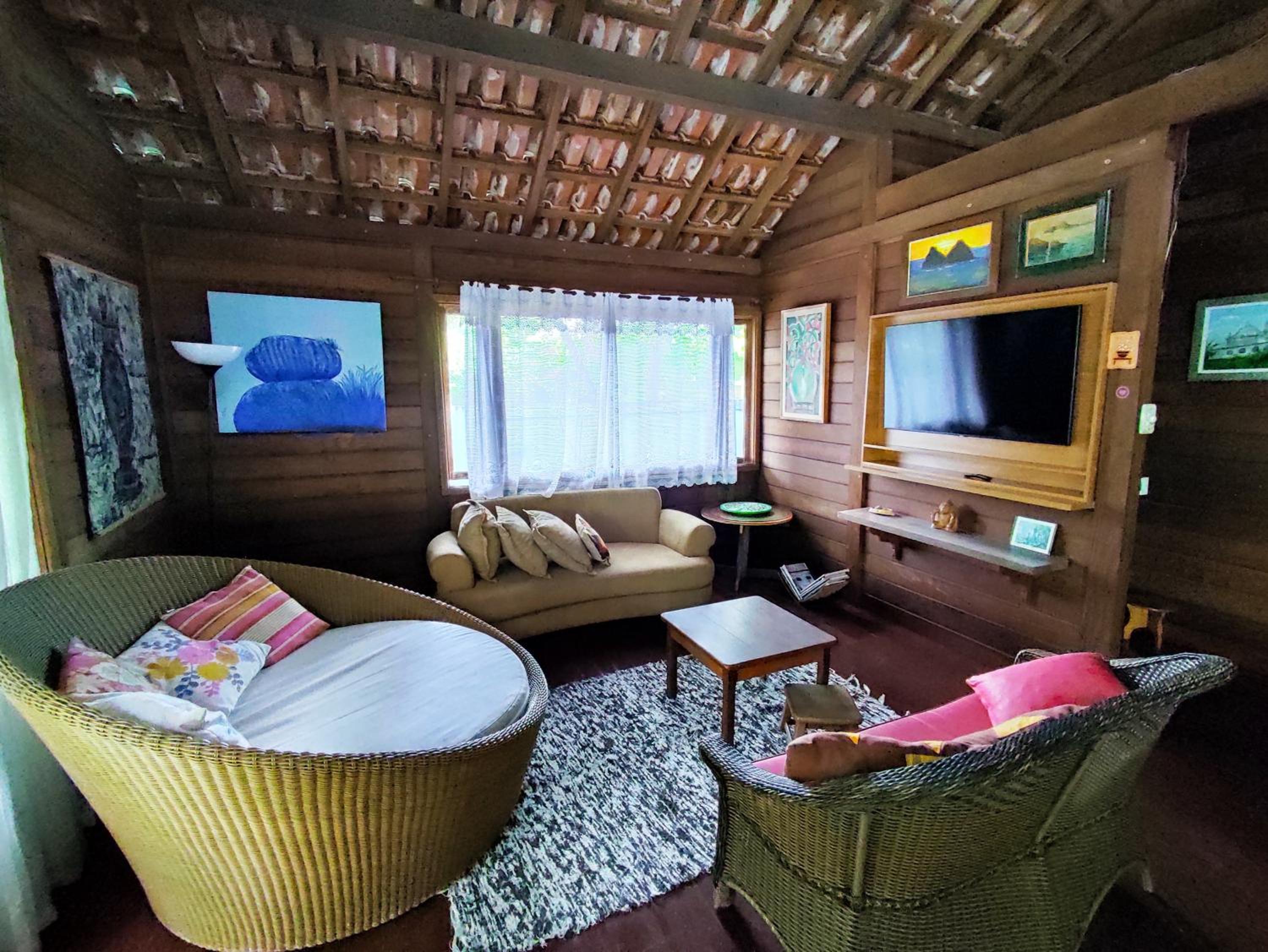 Linda Casa para Temporada em Manguinhos