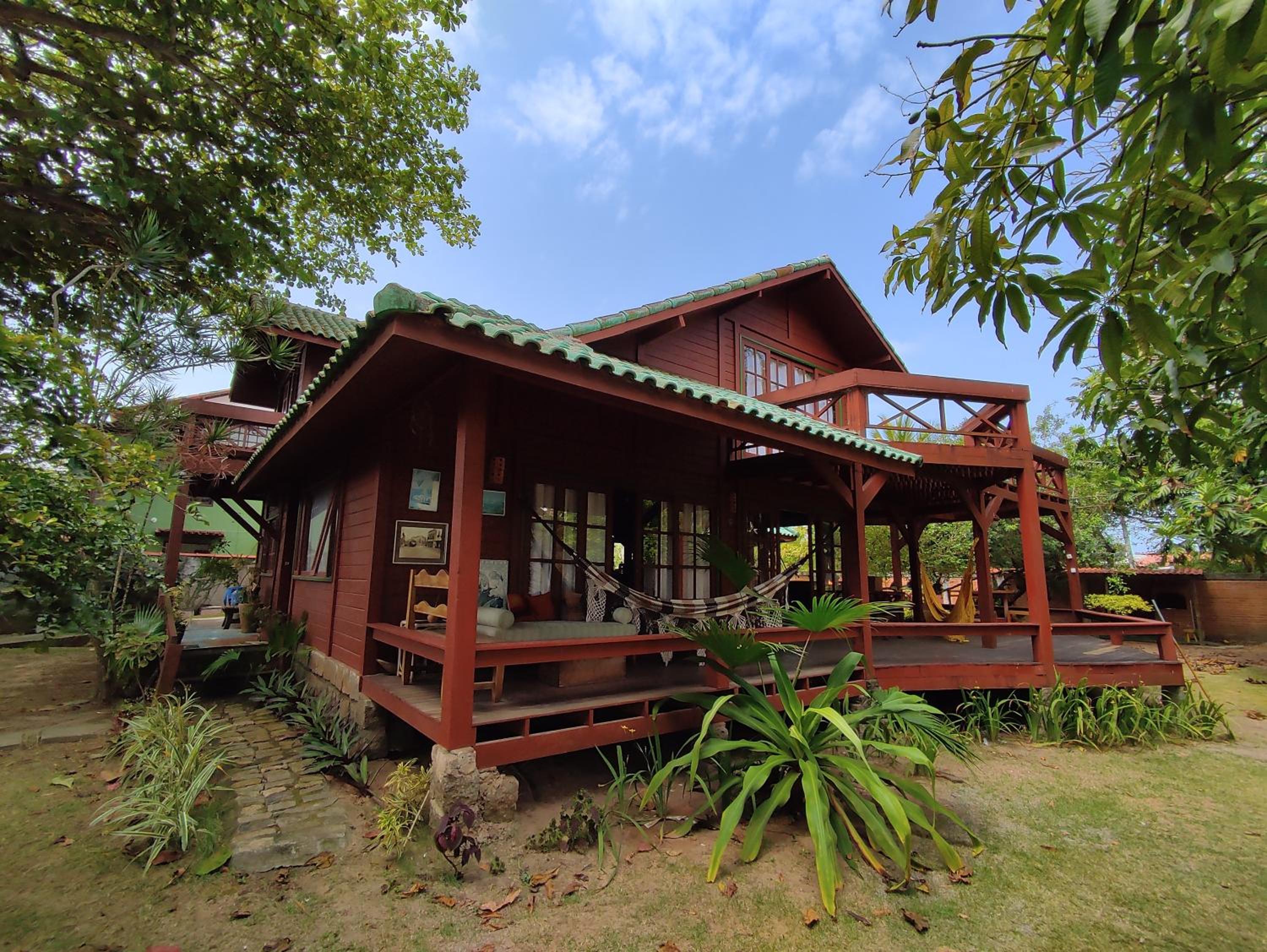 Linda Casa para Temporada em Manguinhos