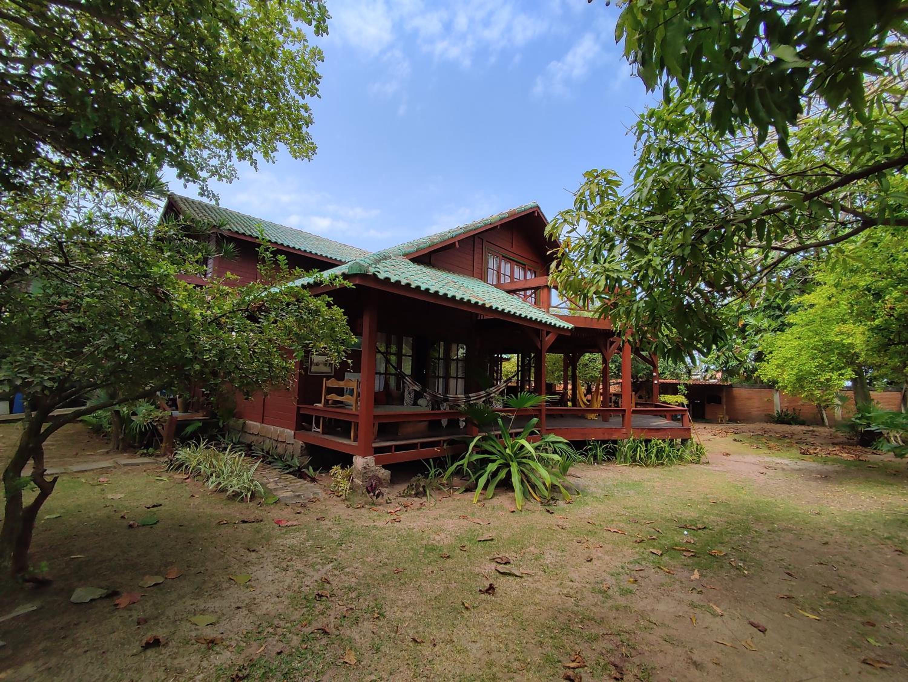 Linda Casa para Temporada em Manguinhos