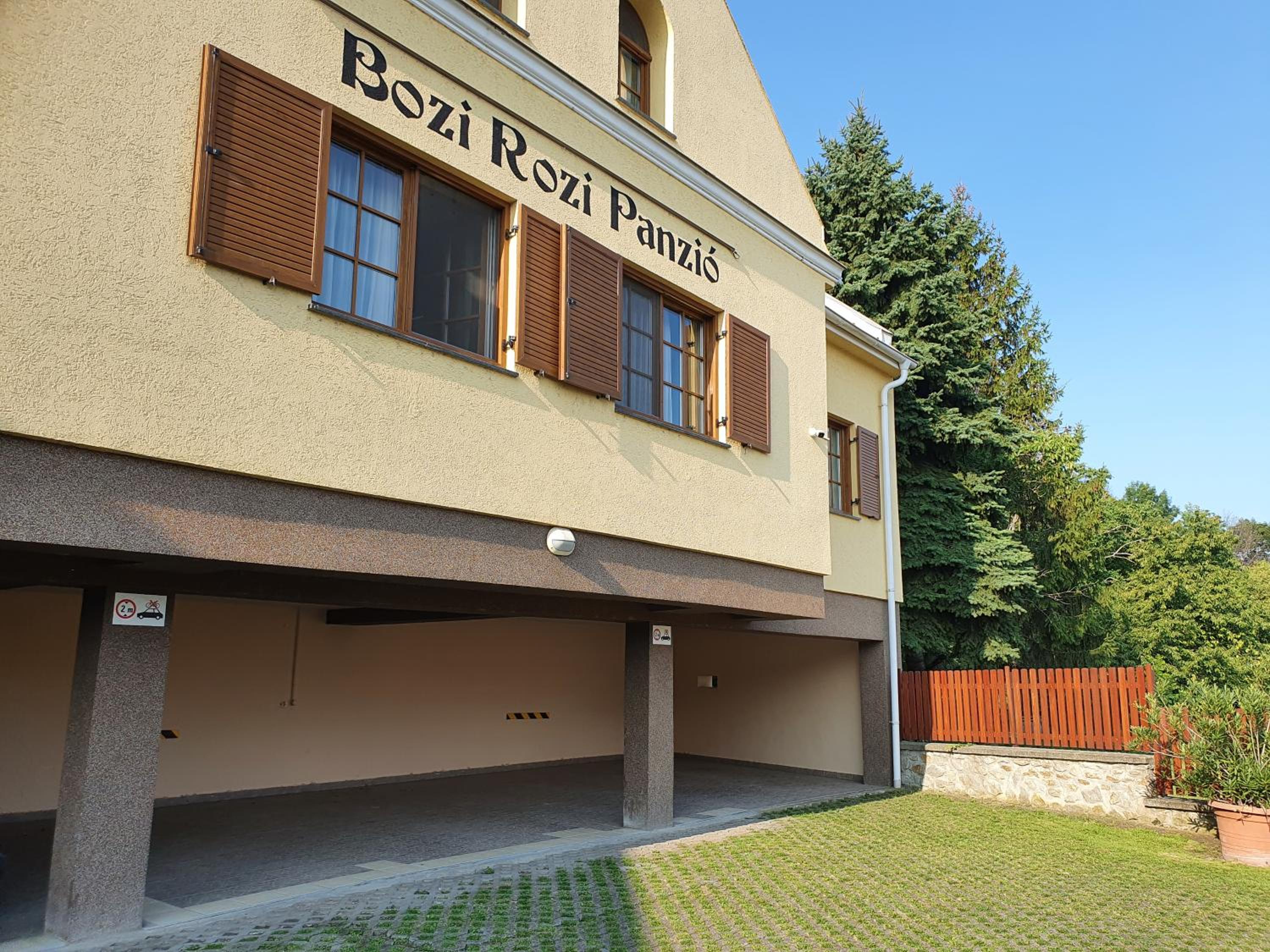 Photo 15