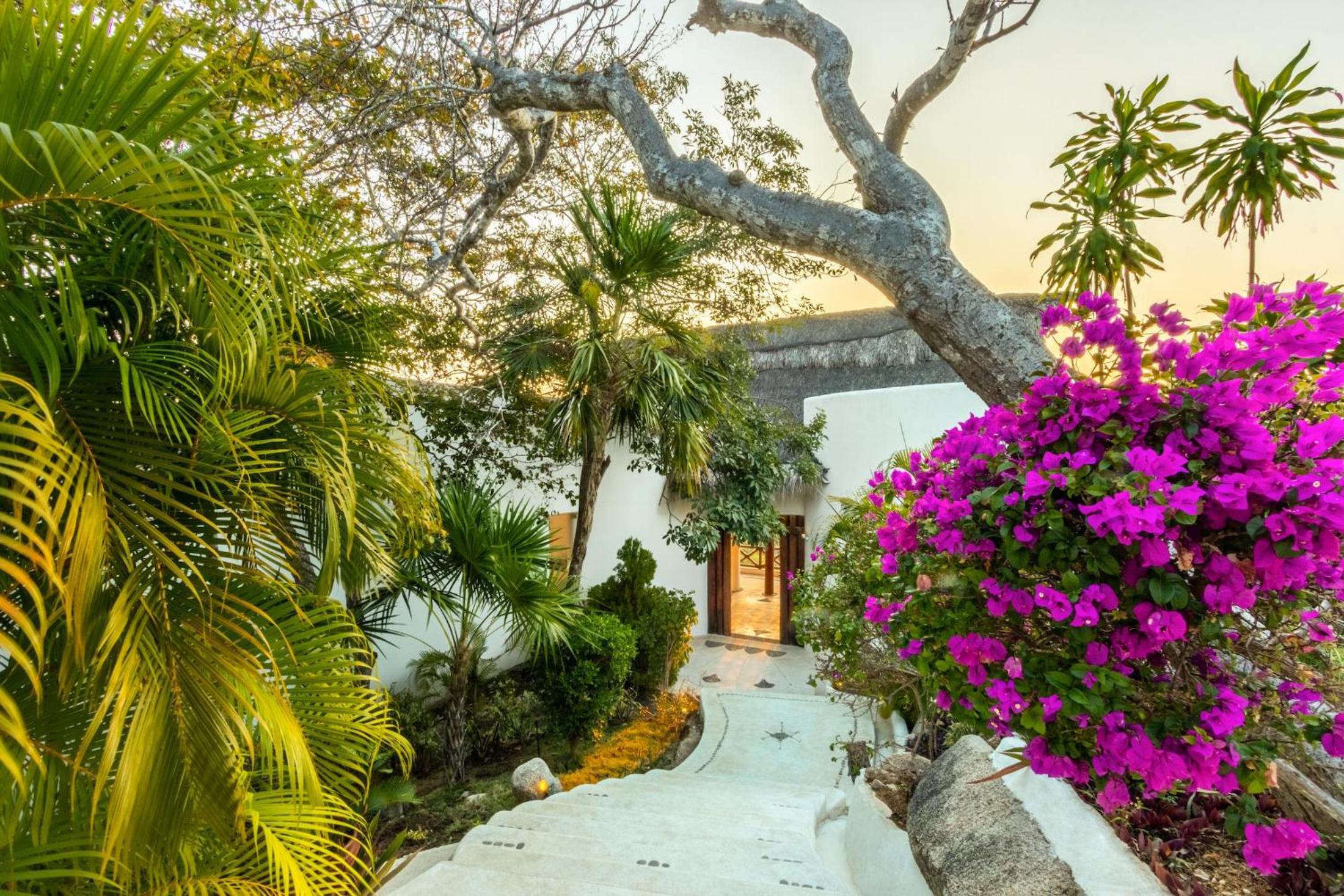 2090 - Villa Eugenio view 2