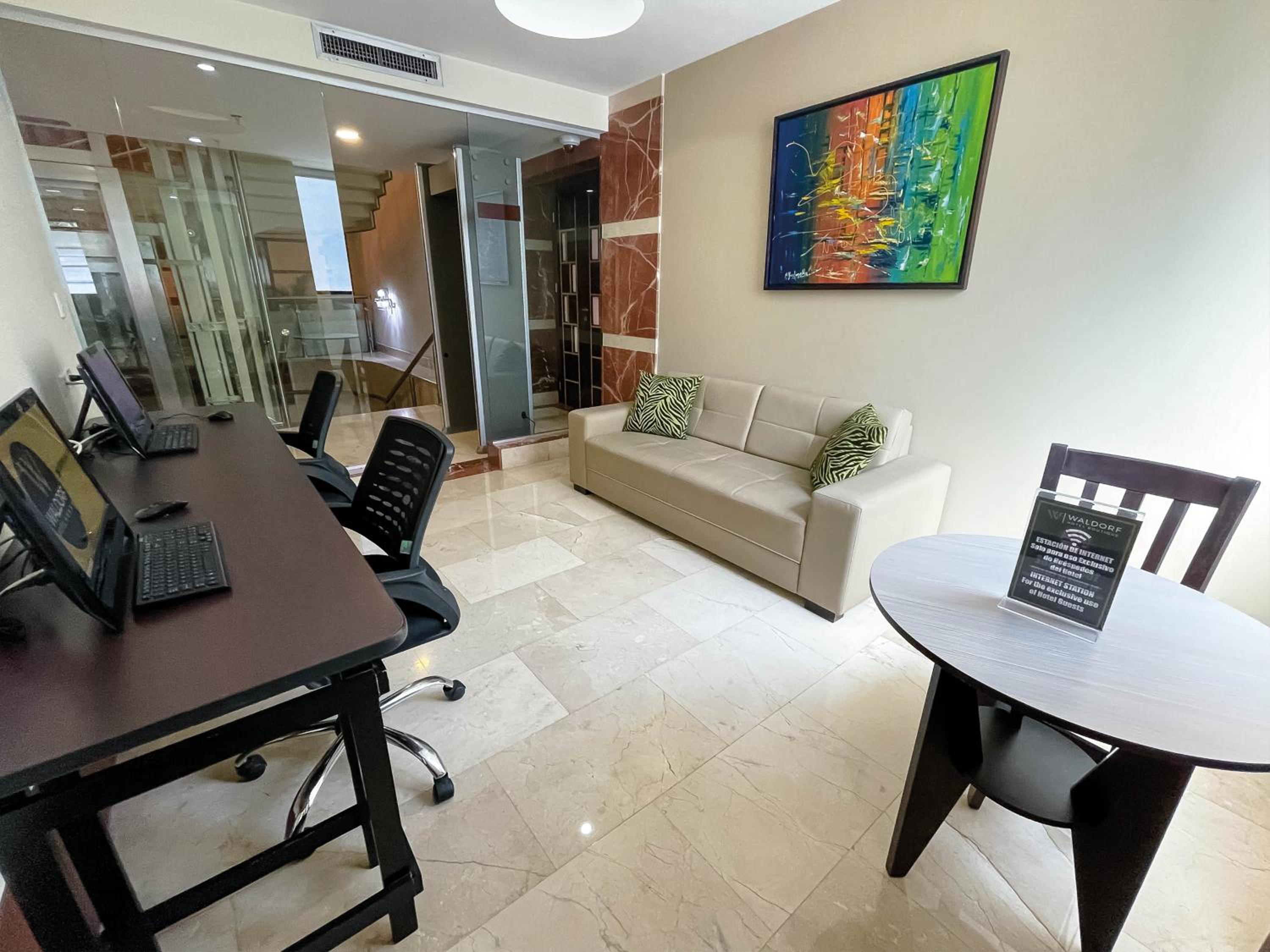 Caracas Vacations - Waldorf Hotel - Property Image 58