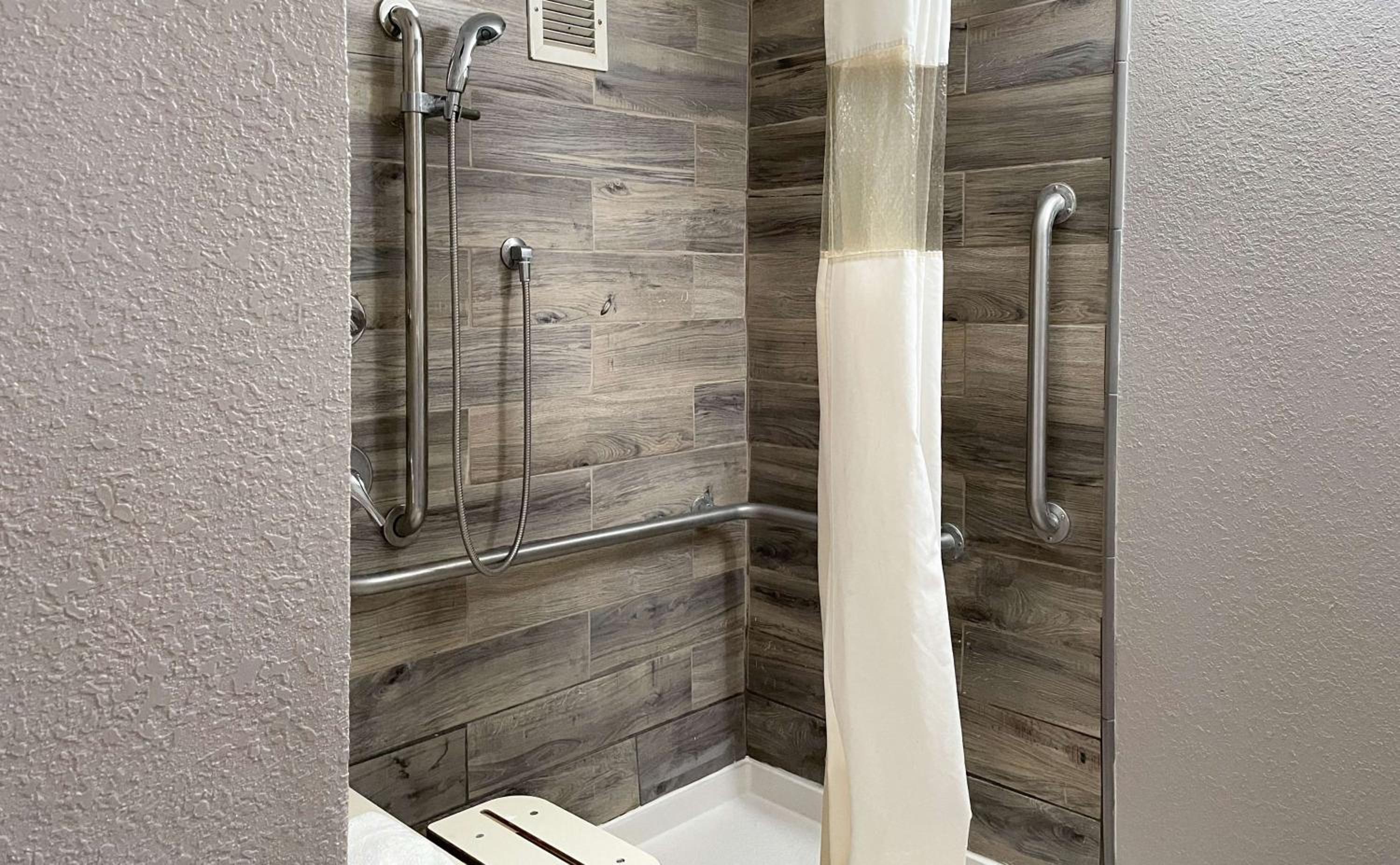 Marianna Vacations - Motel 6 Marianna, FL - Property Image 34