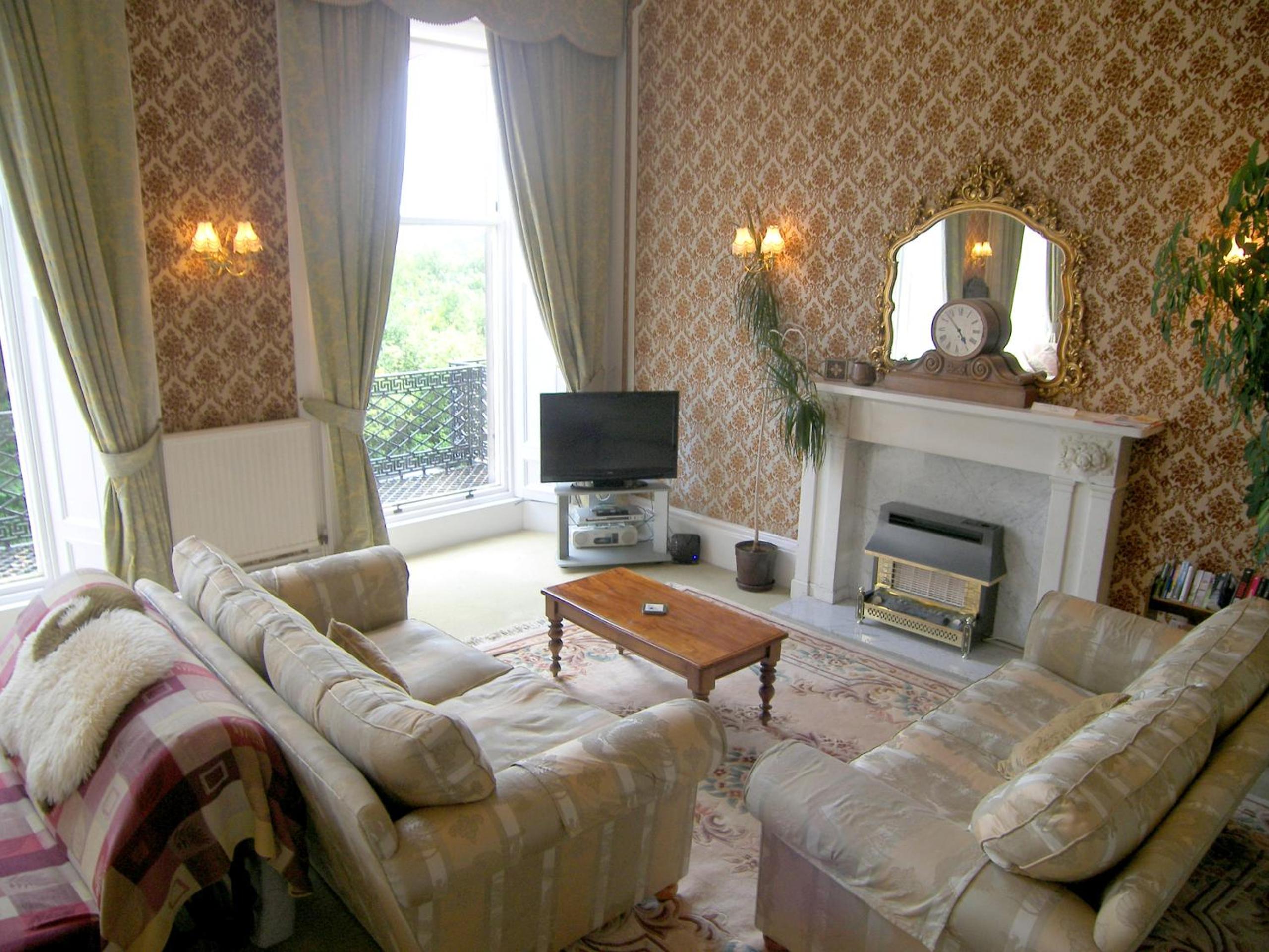 Regent Terrace, Central and Charming, Quiet view 4