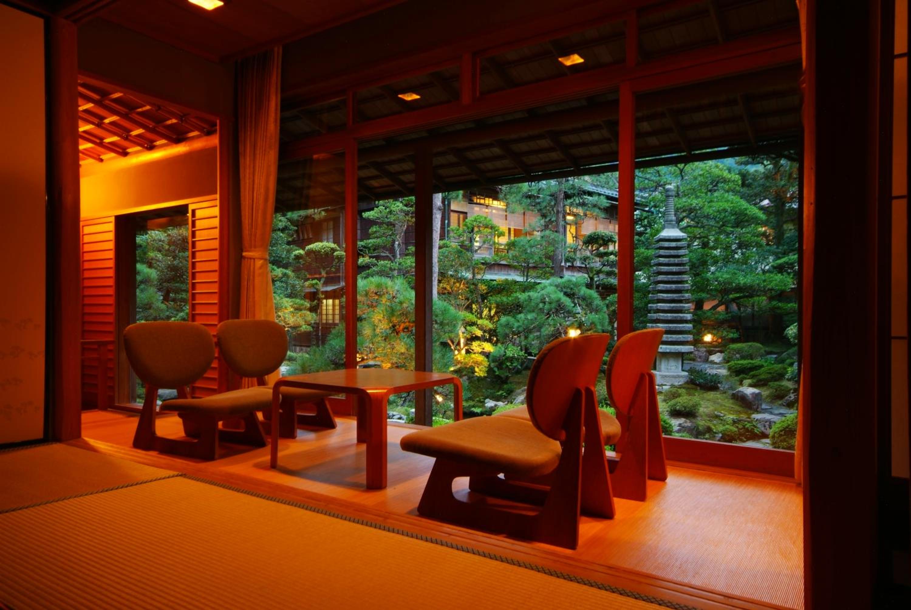 Nishimuraya Honkan