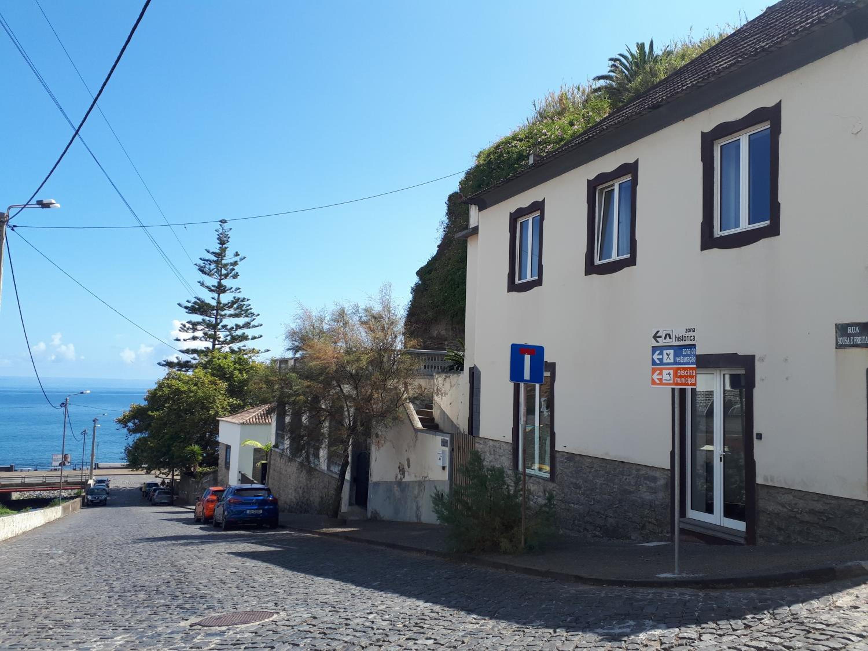 Hotel Souza Beach Apartment - Porto da Cruz - Studio & Suite - Image 1