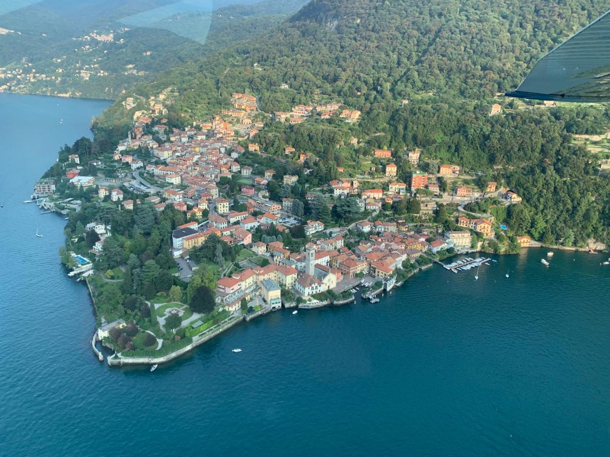 The best View Apartment Torno view 4