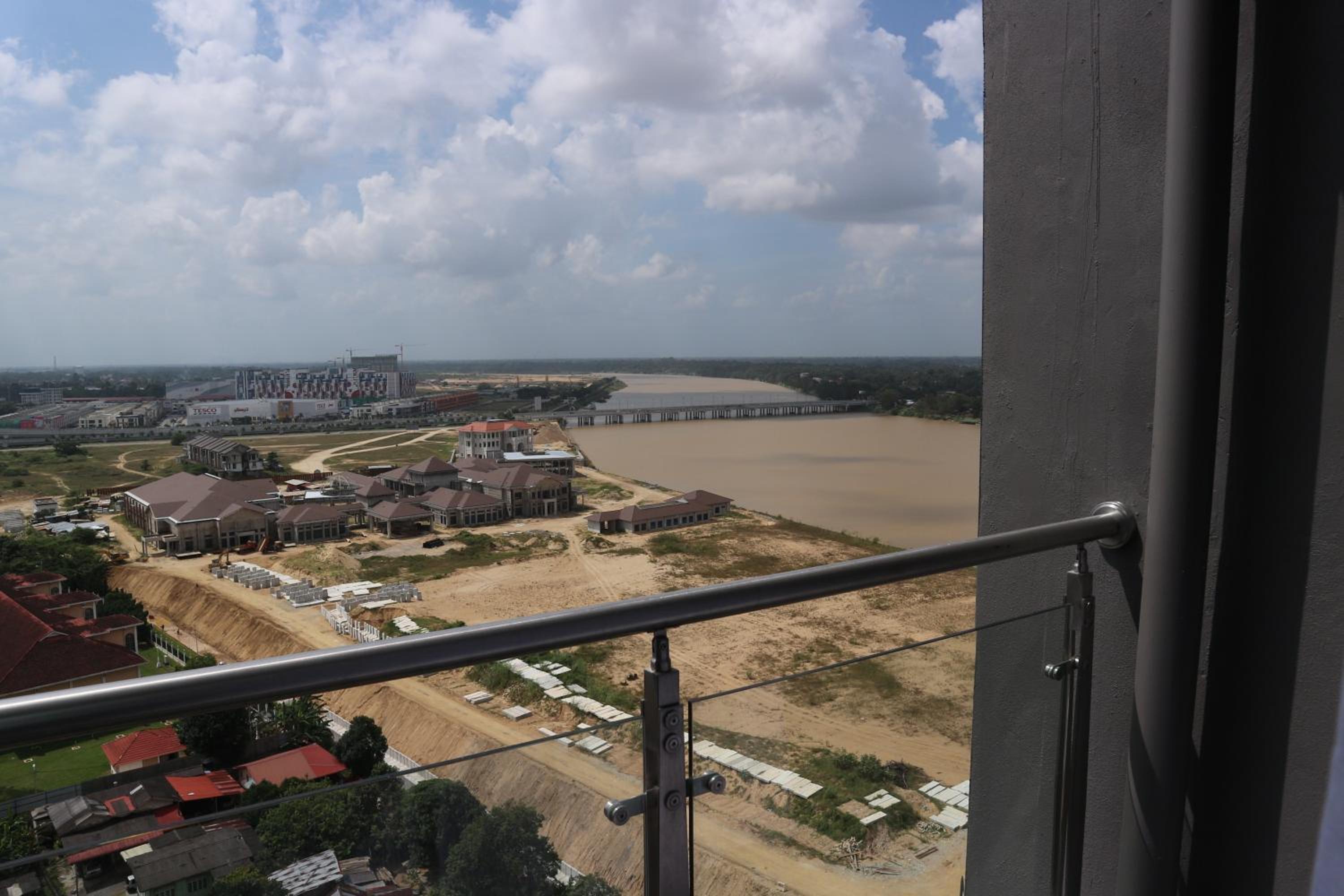 Prestige Sky Riverfront photo 6