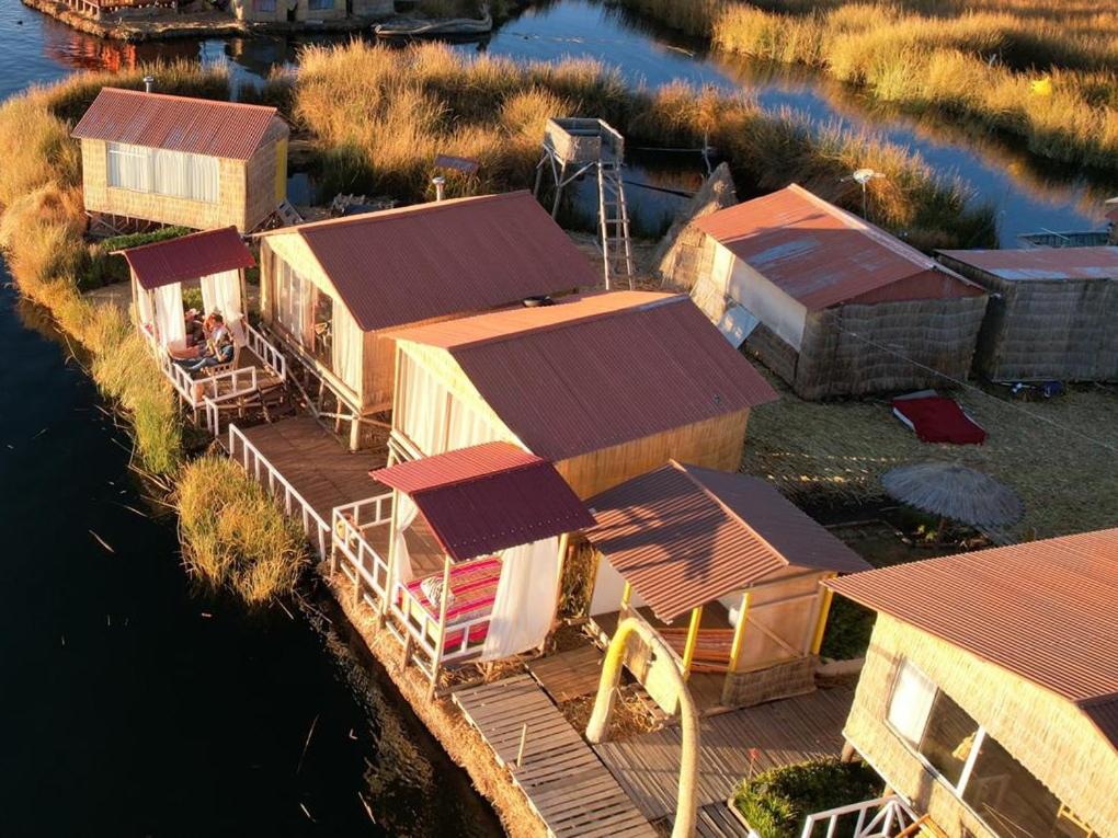 Titicaca Uros Summa Paqari view 4