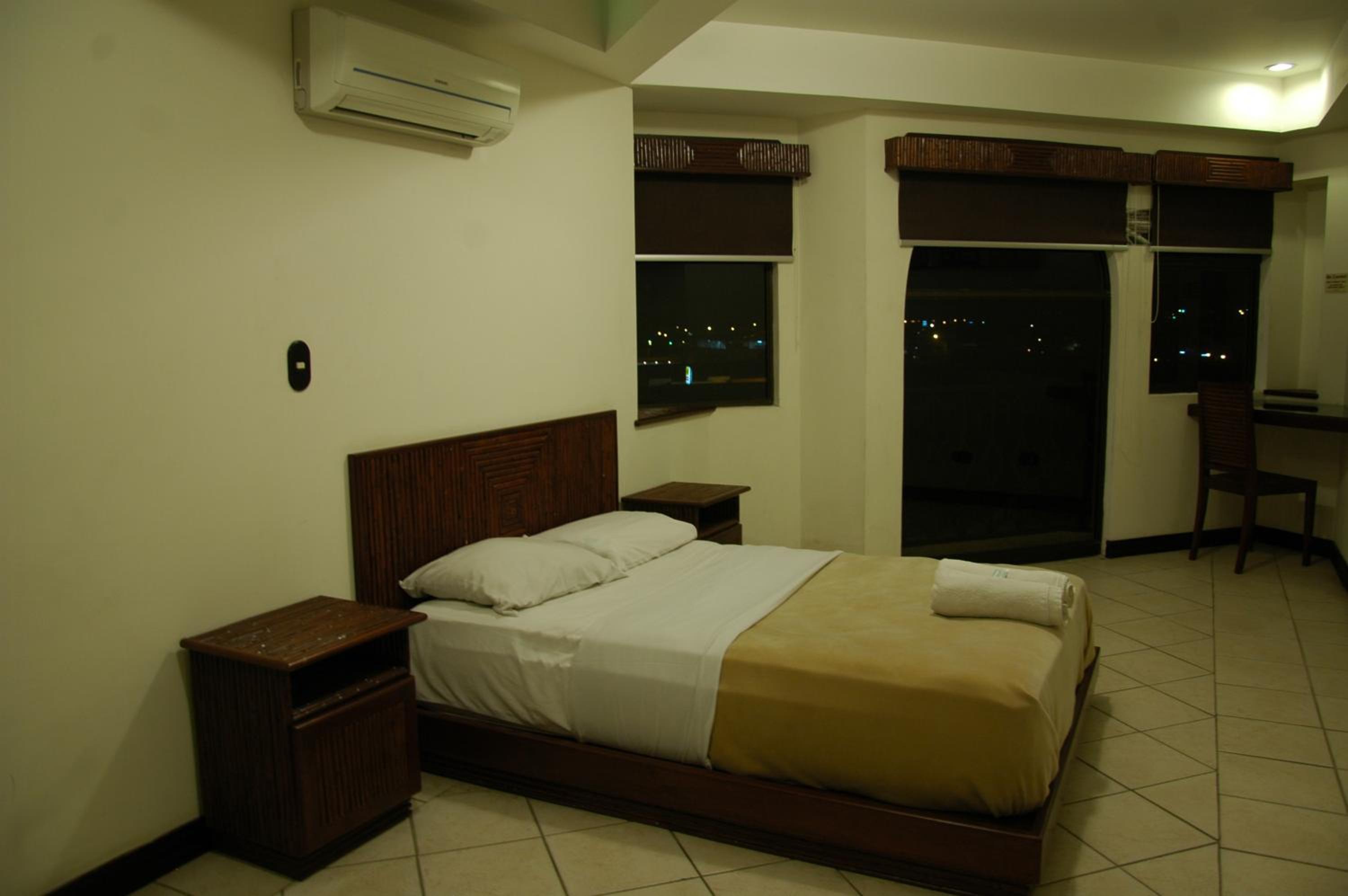 Photo 42
