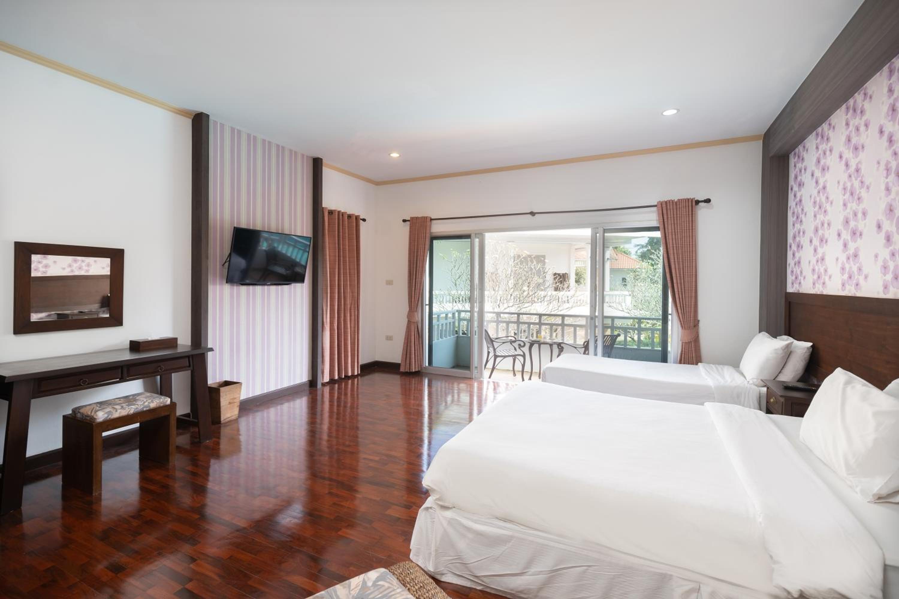 Thara Cholapruek Resort, photo 30