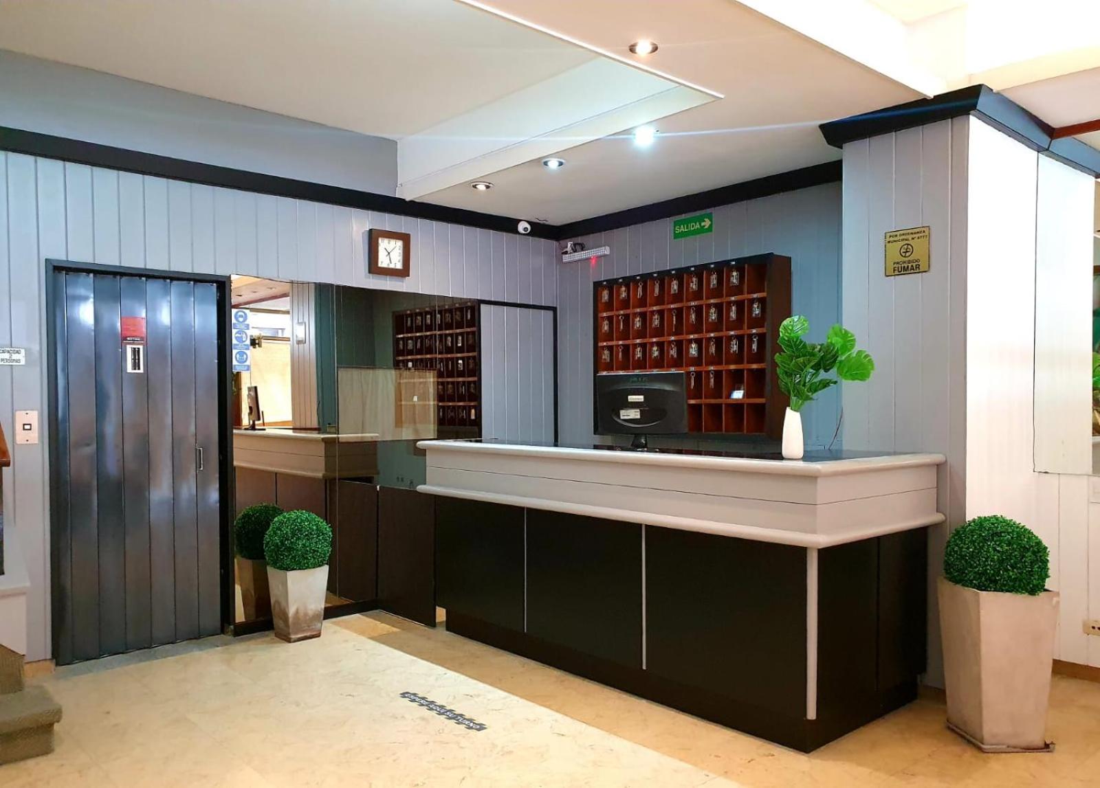 Hotel Mar Azul - Image 1