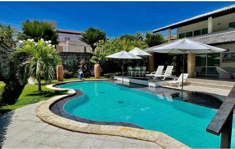 Casa de luxo em Porto de Galinhas com funcionária a 50 m do mar