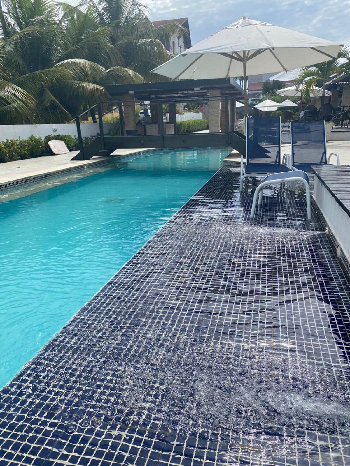 Casa de luxo em Porto de Galinhas com funcionária a 50 m do mar