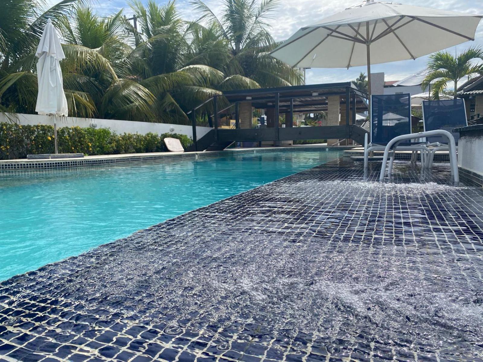 Casa de luxo em Porto de Galinhas com funcionária a 50 m do mar
