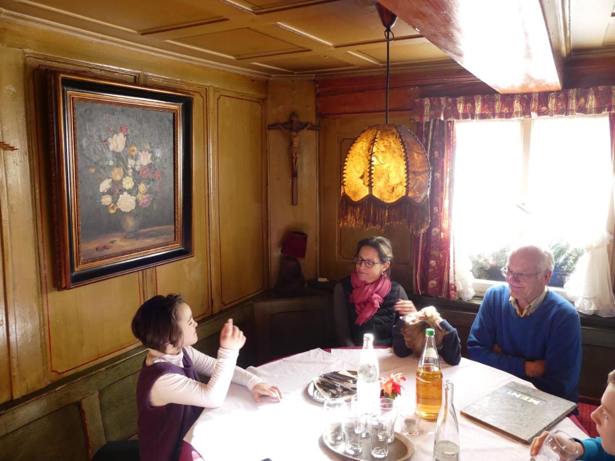 restaurant