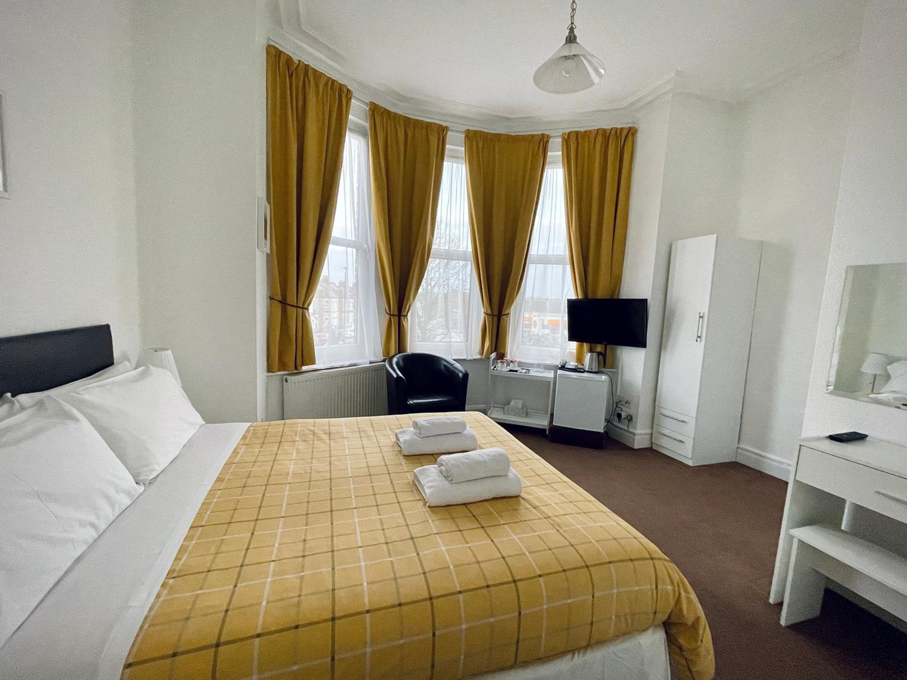 The Gateway Hotel photo 2