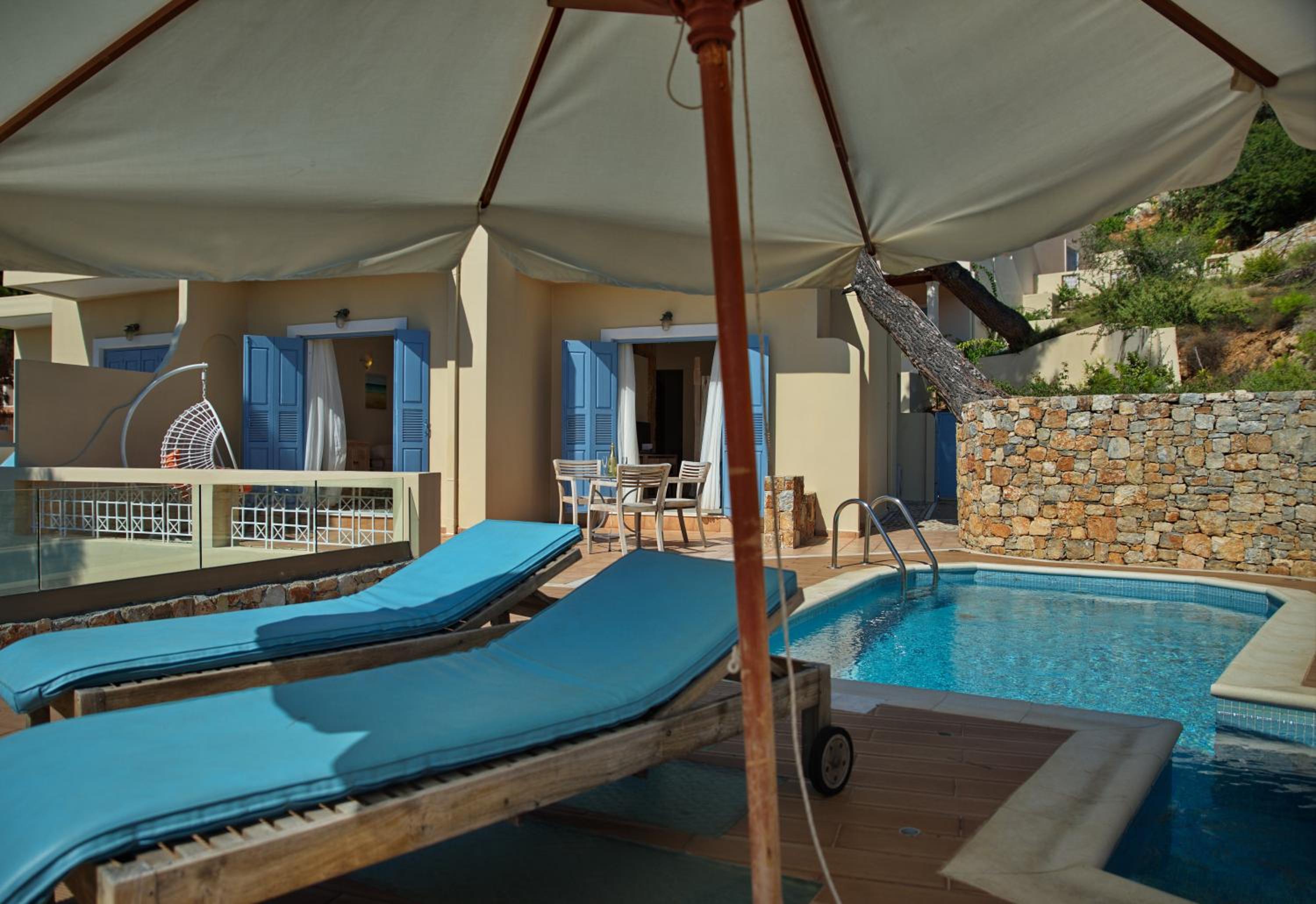Alonissos Beach Bungalows And Suites Hotel