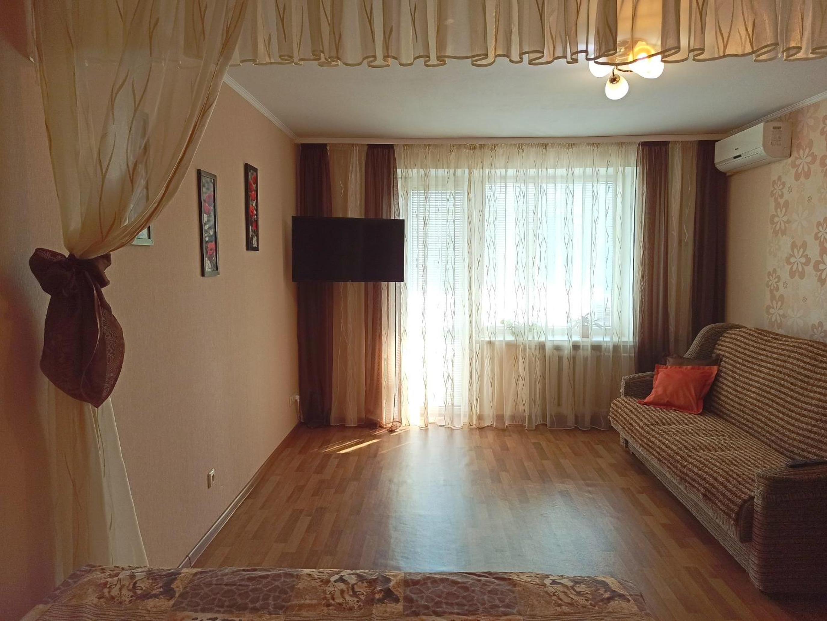 Cozy apartments in the city center Kharkovskaya street view 5
