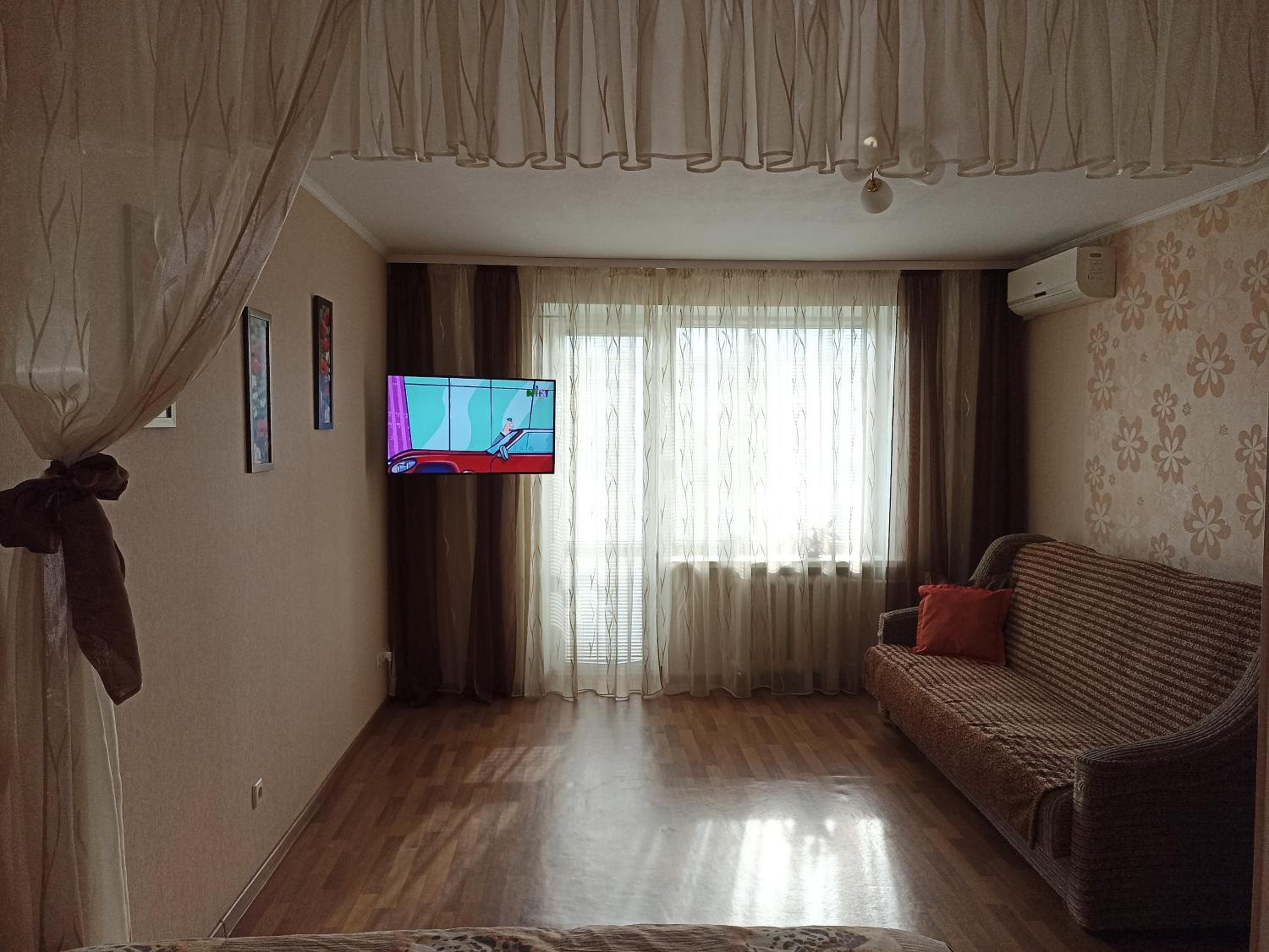 Cozy apartments in the city center Kharkovskaya street view 4