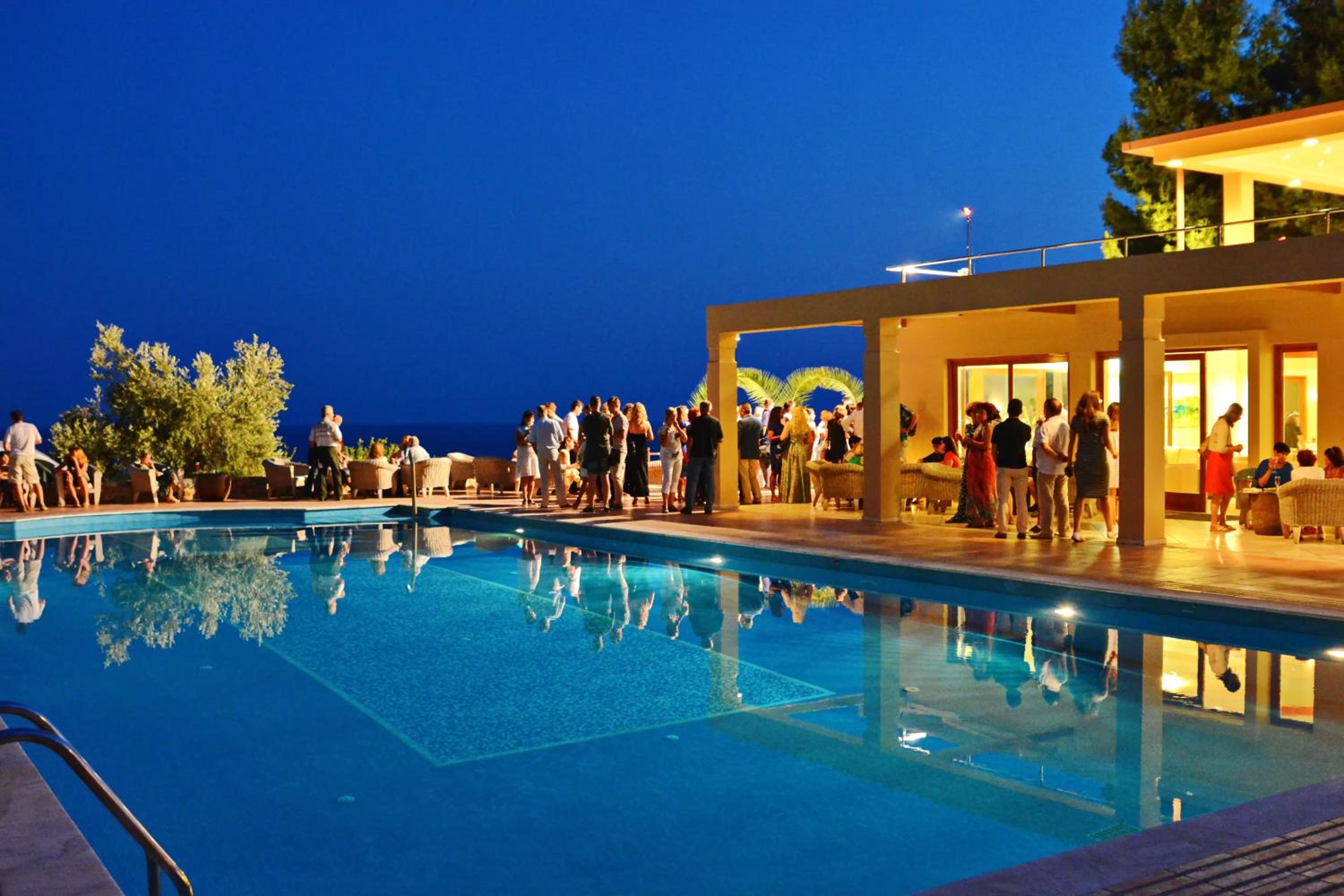 Alonissos Beach Bungalows And Suites Hotel