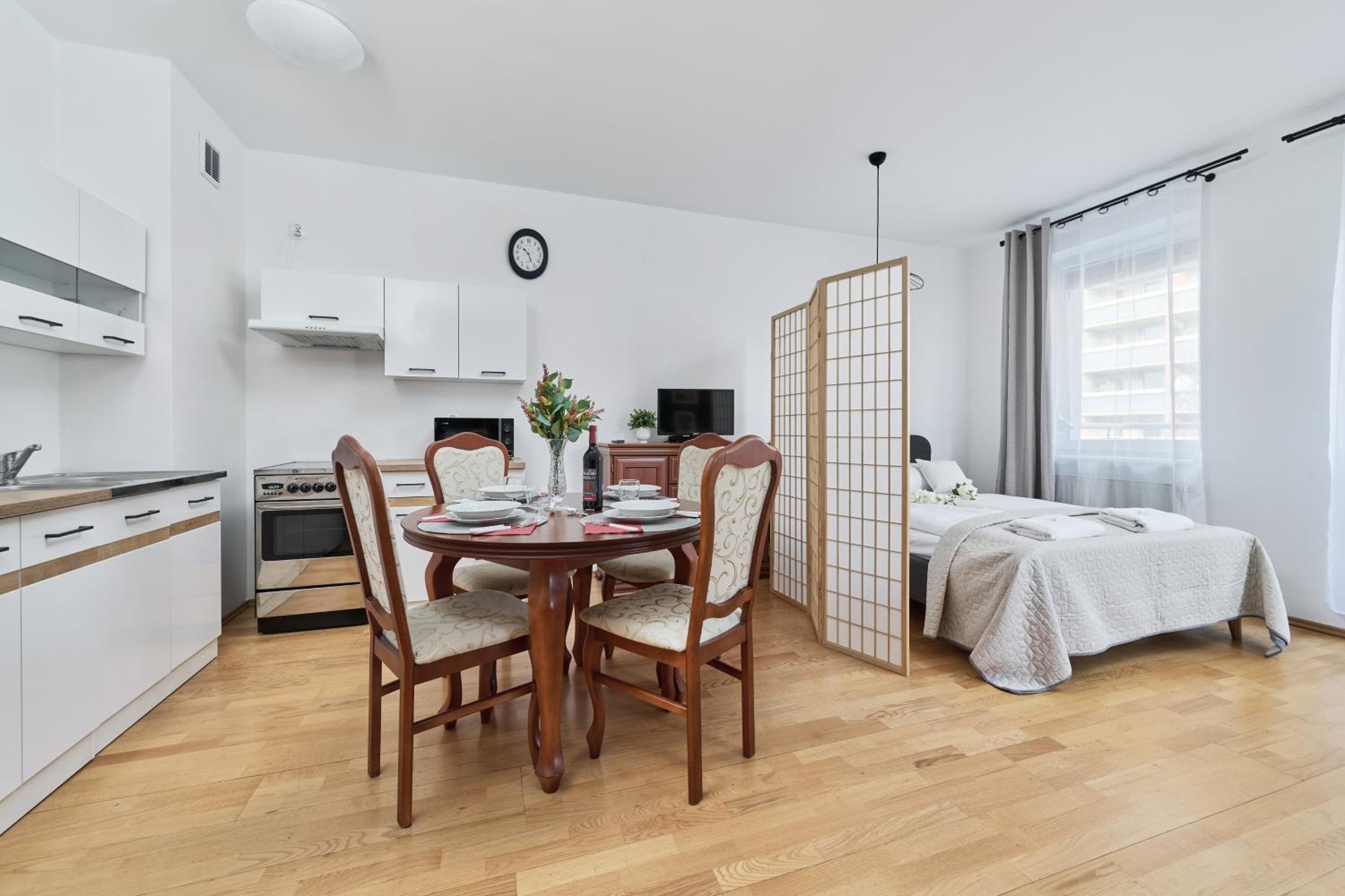 Apartments Wrocław Bajana by Noclegi Renters, photo 3