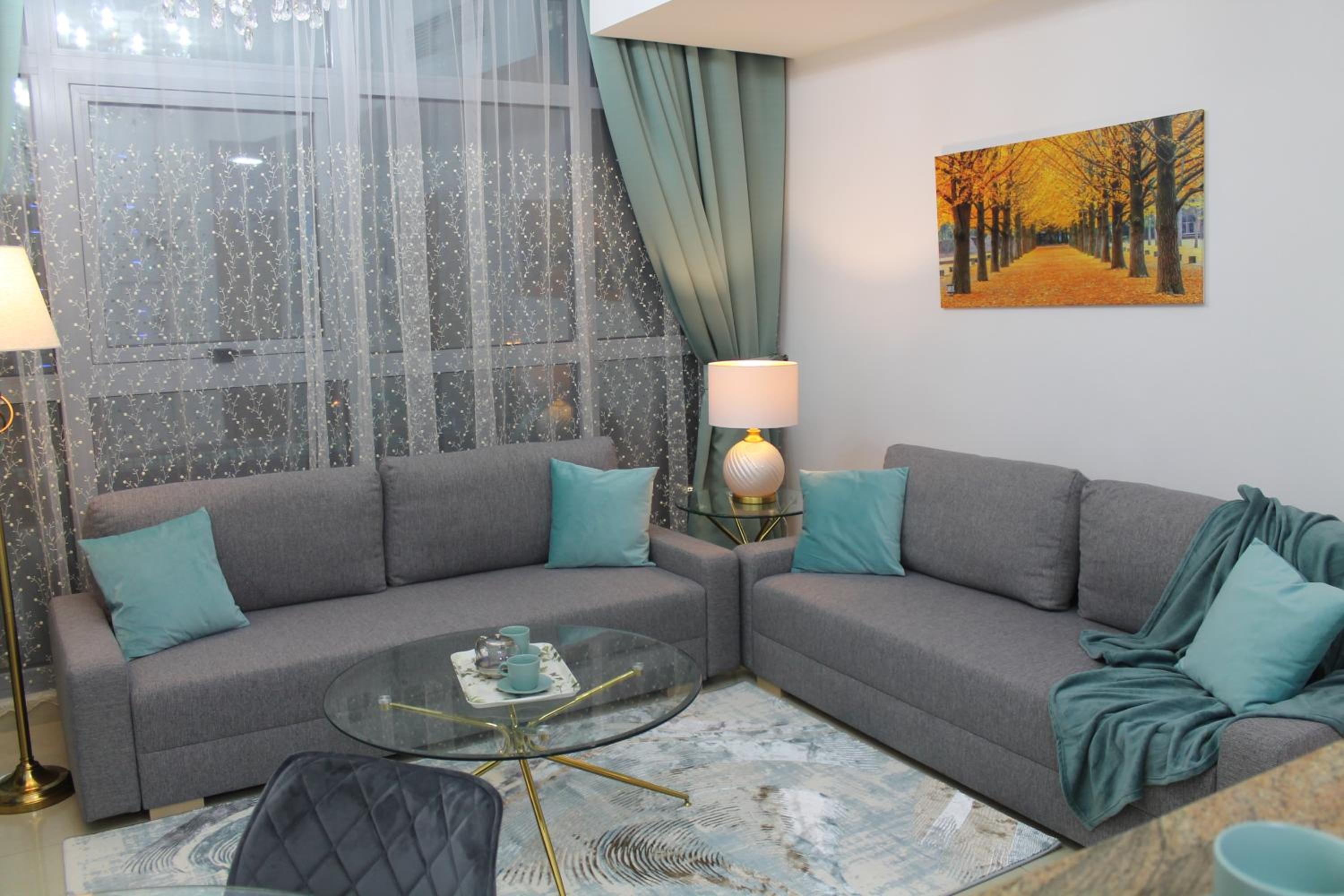 Newly furnished One Bedroom Apartment next to Metro & Beach in Marina Residence