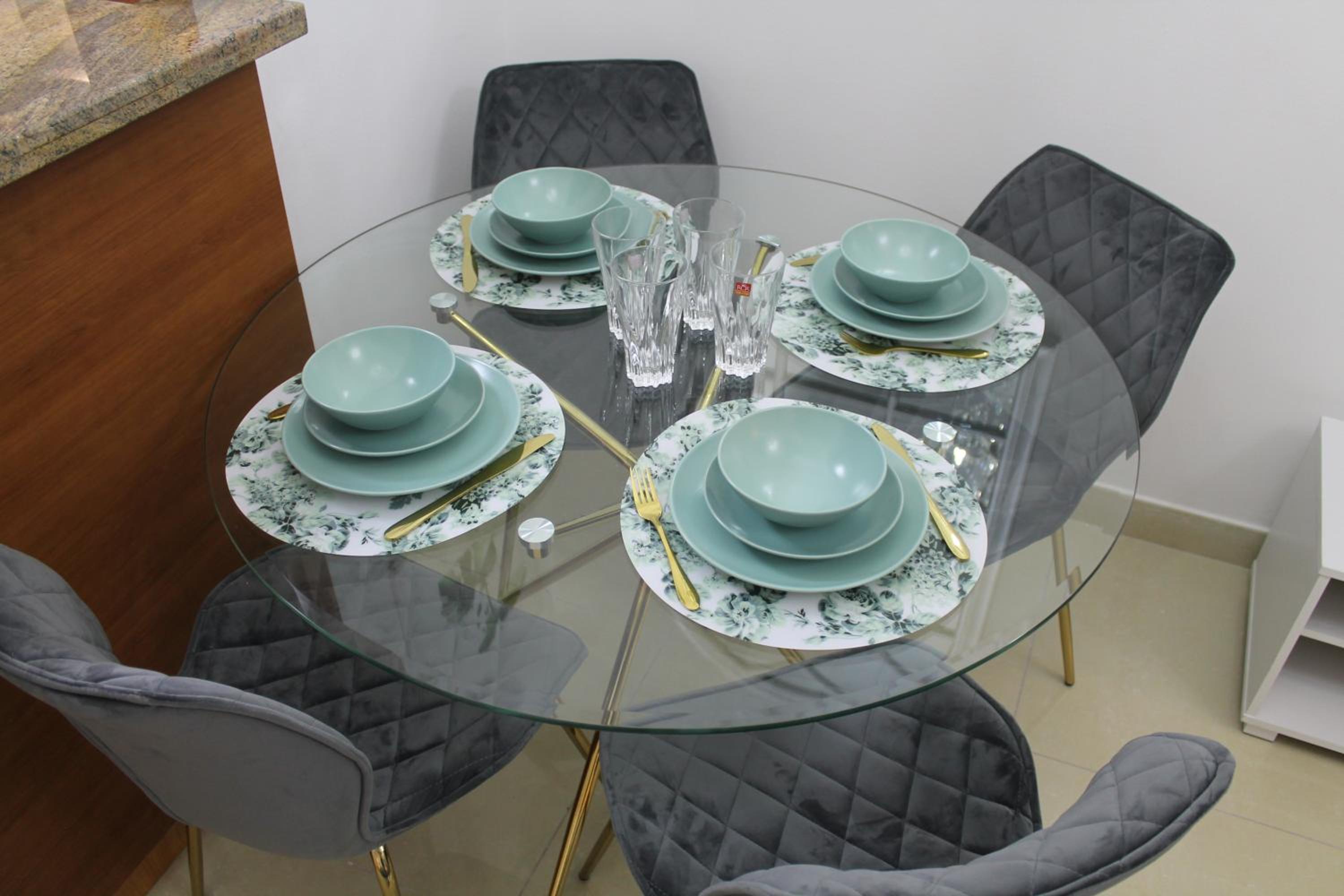 Newly furnished One Bedroom Apartment next to Metro & Beach in Marina Residence