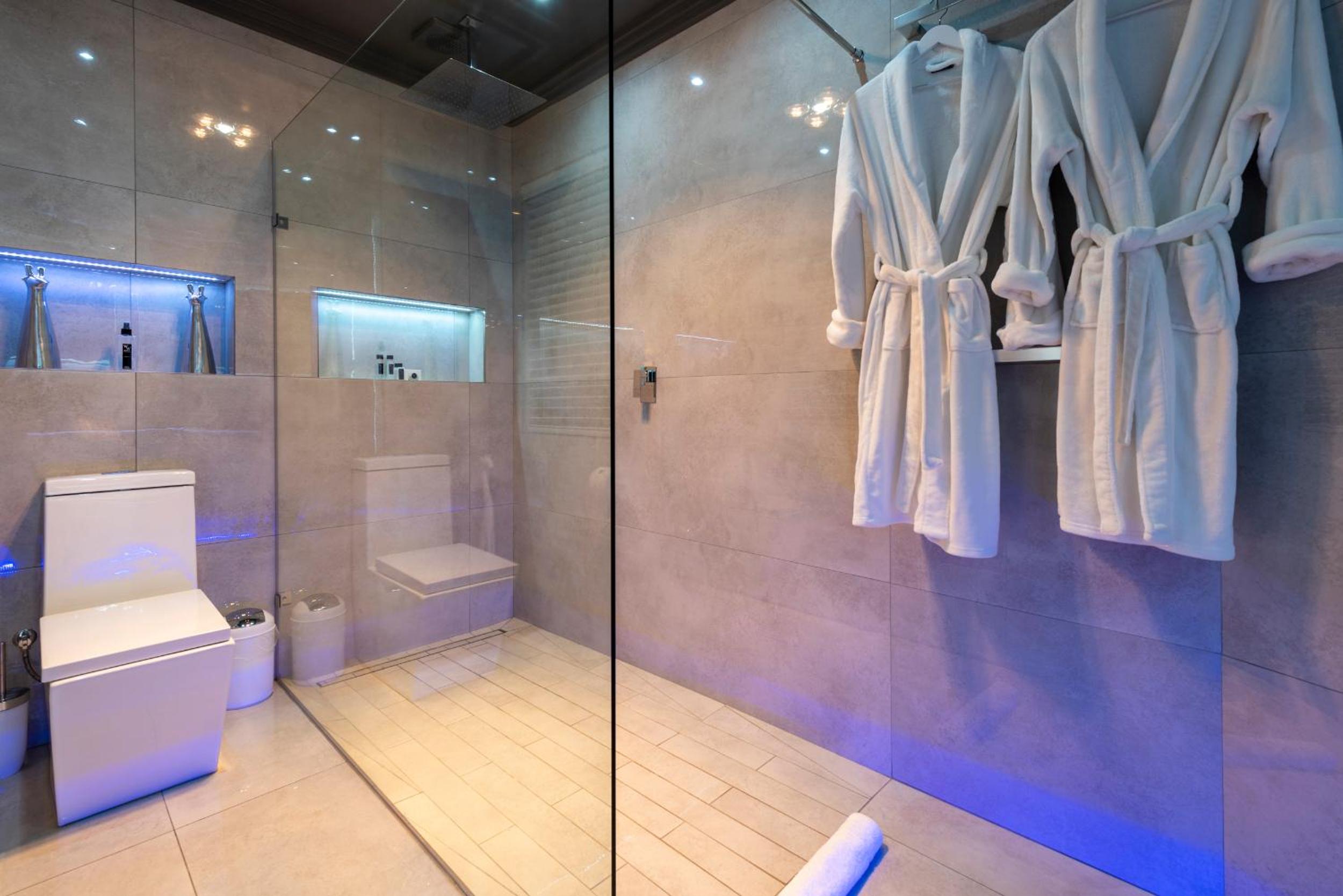 Wilderness Waters Boutique Suites - Adults Only