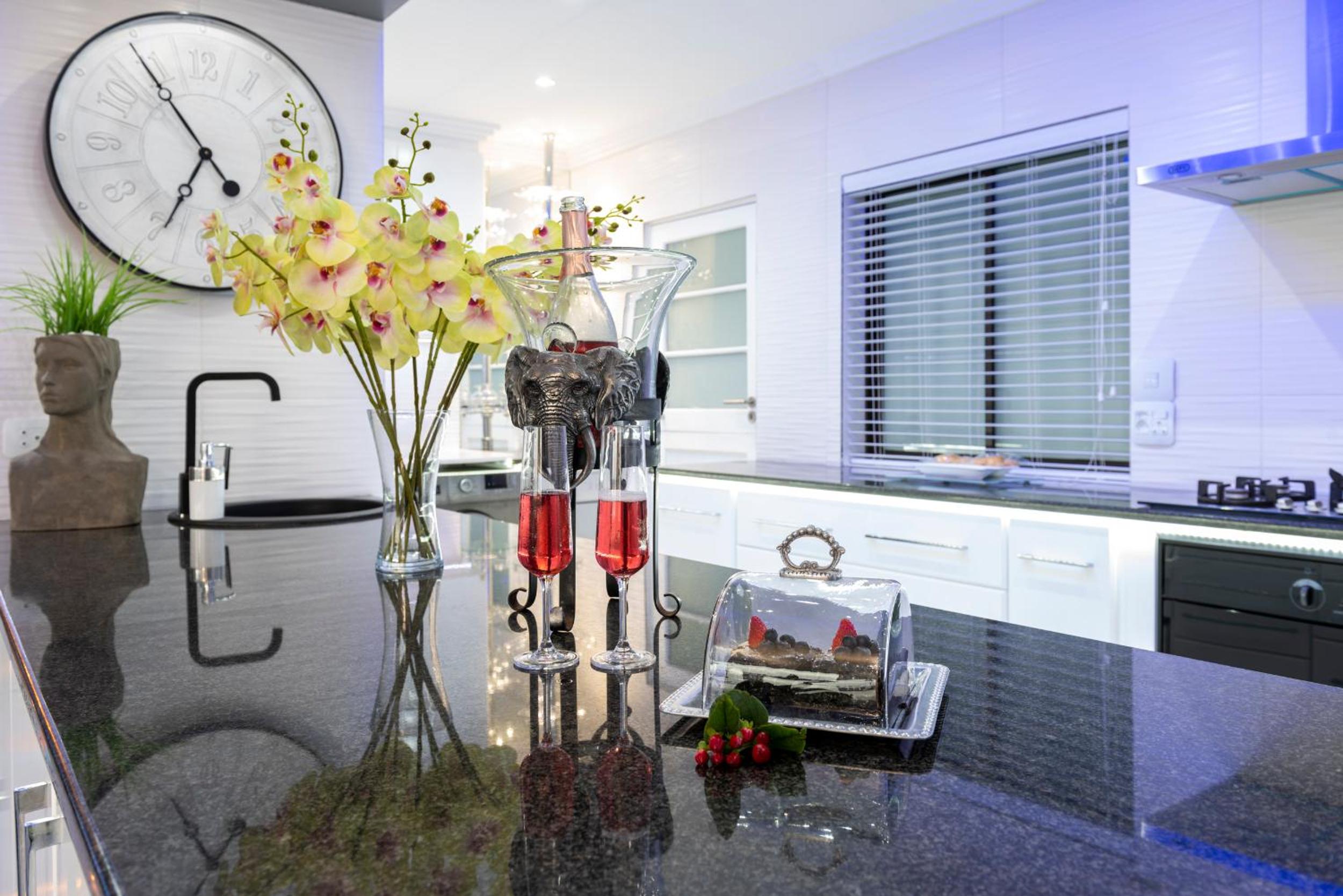 Wilderness Waters Boutique Suites - Adults Only