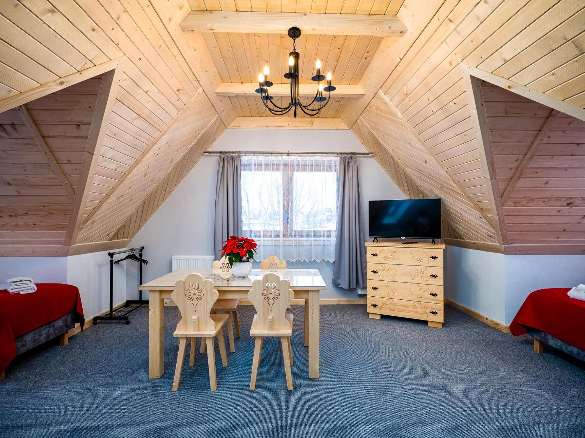 Dom Pod Wierzbami, balia ogrodowa , zniżki na termy