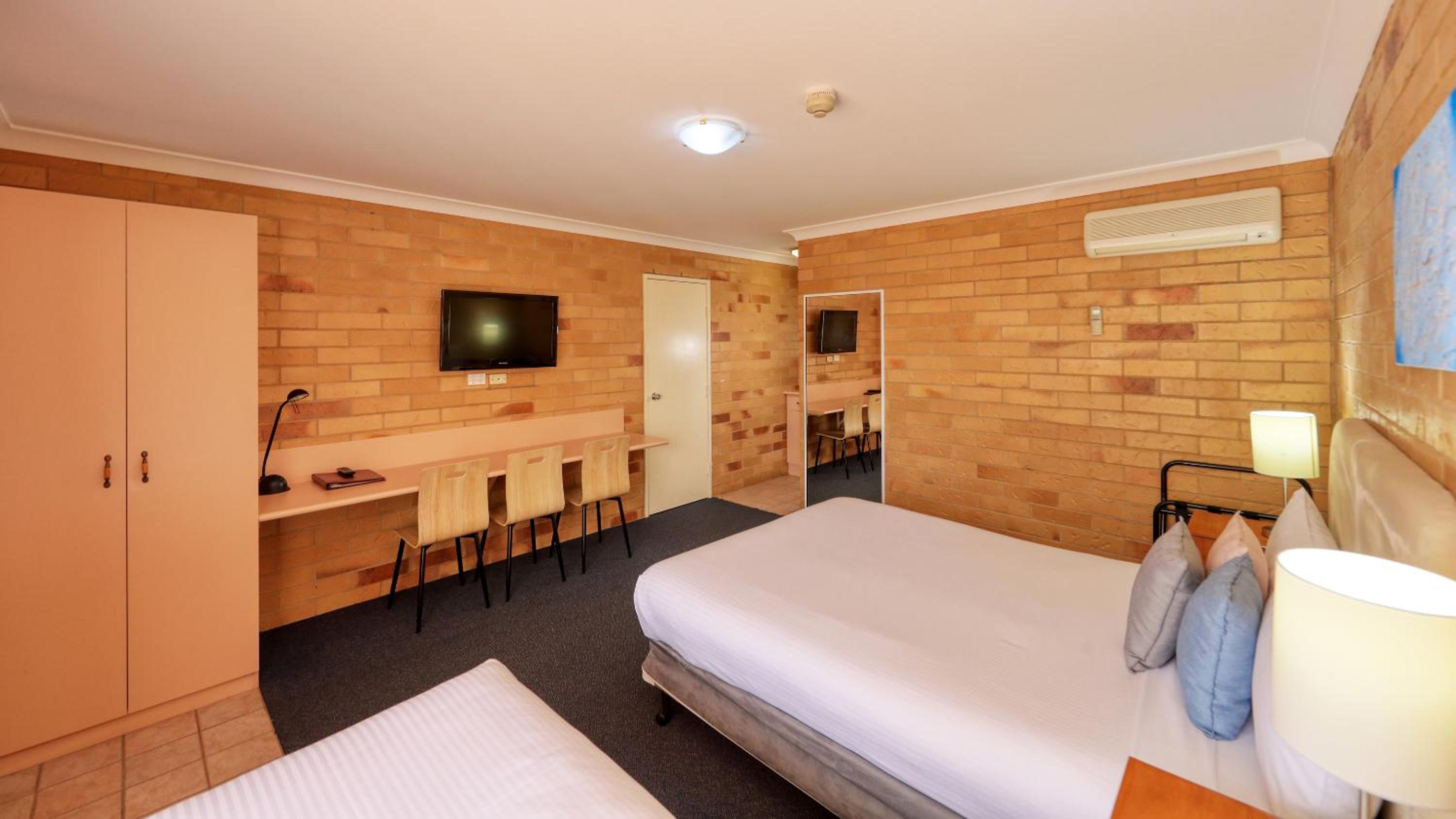 North Parkes Motel