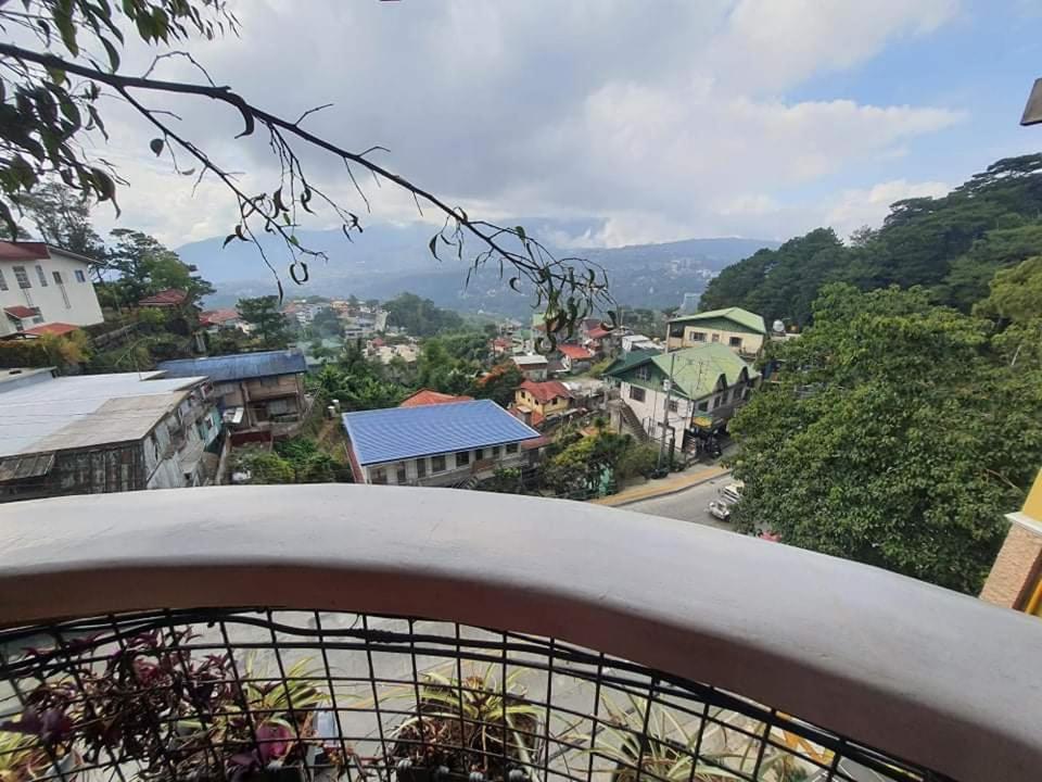 ASHBURN'S TRANSIENT BAGUIO - BASIC SLEEP and GO, LIMITED PAY PARKING, SELF SERVICE