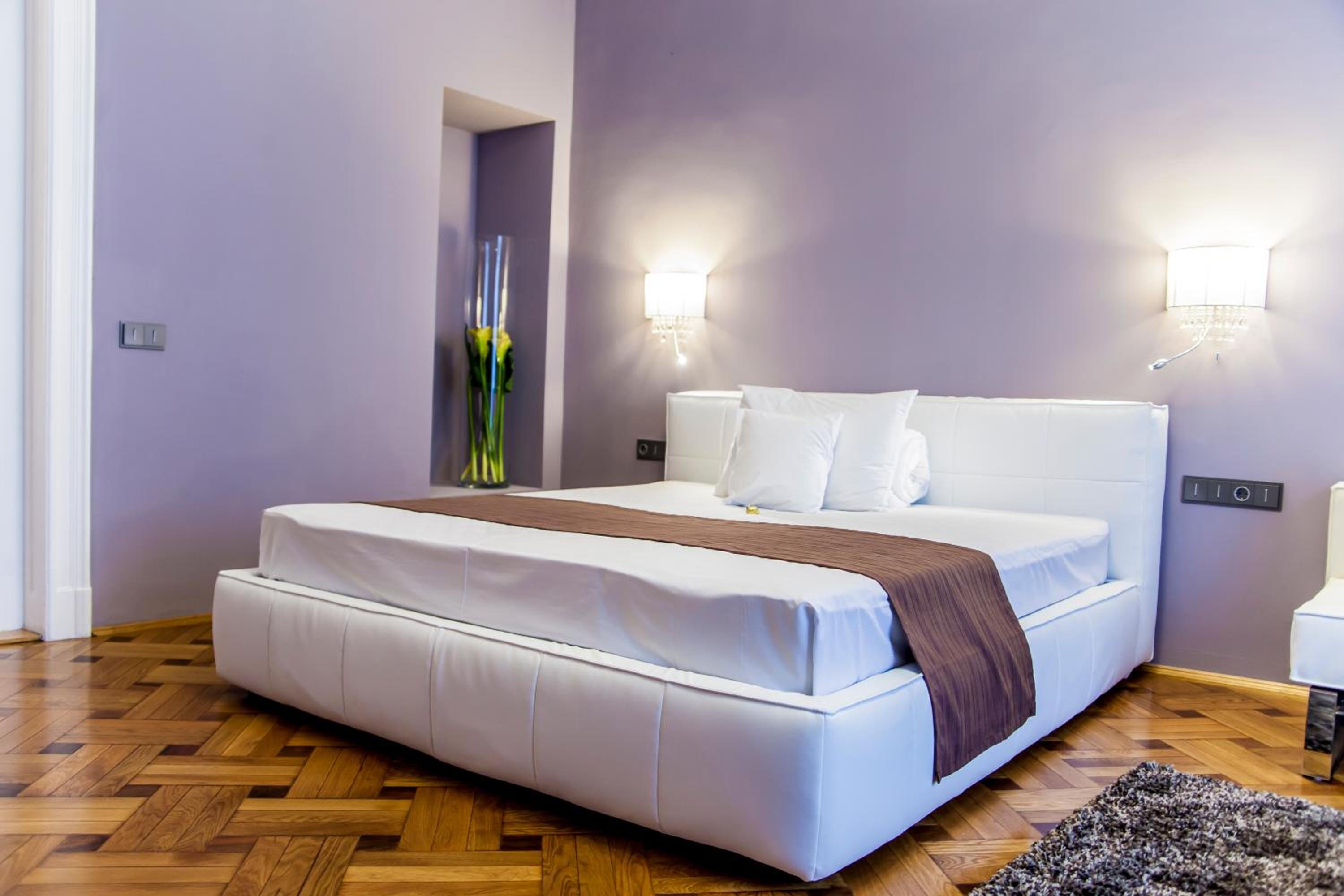 Matei Corvin Deluxe Apartment