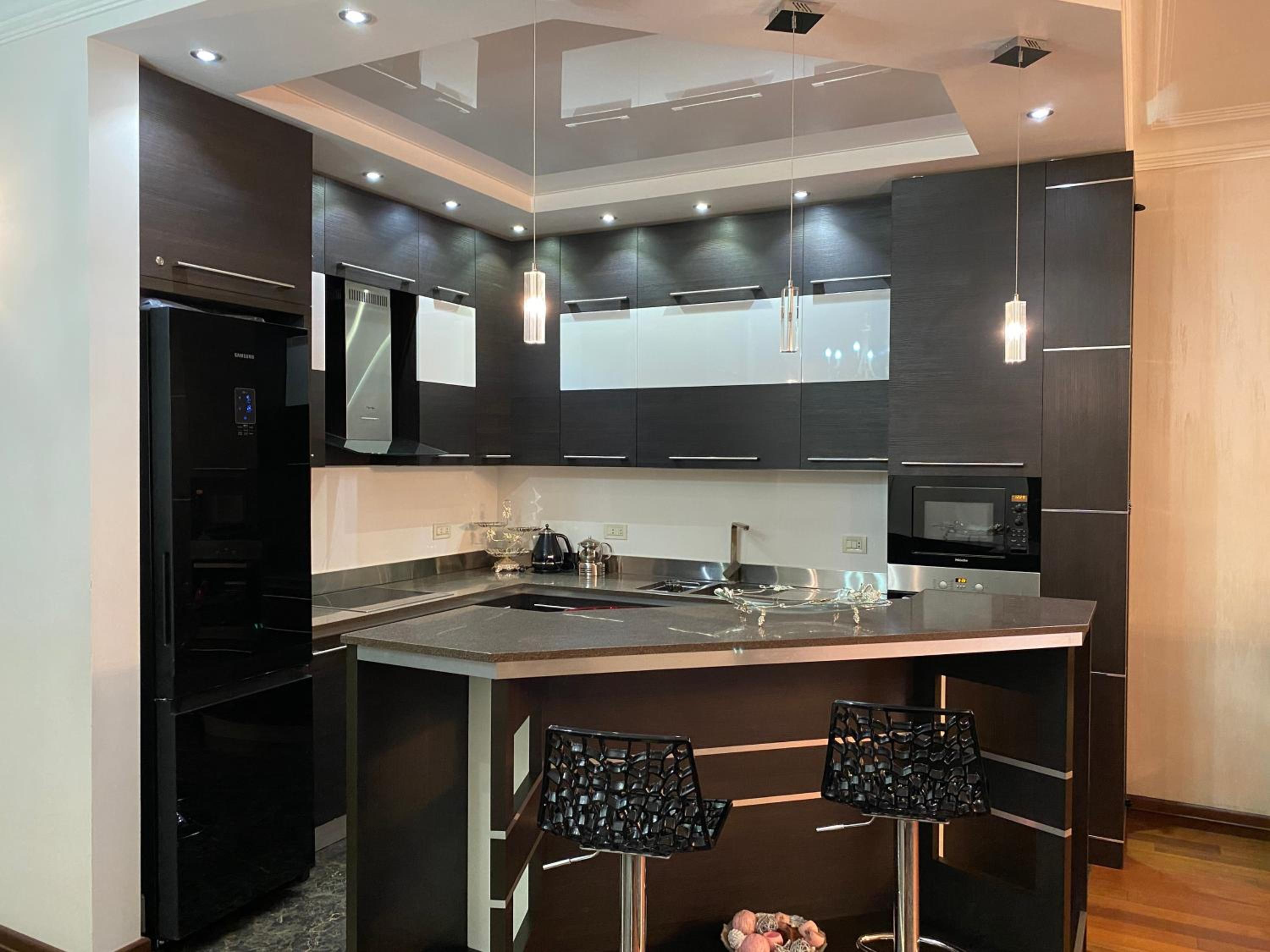 Amiryan street, 3 bedrooms Luxury apartment AM440