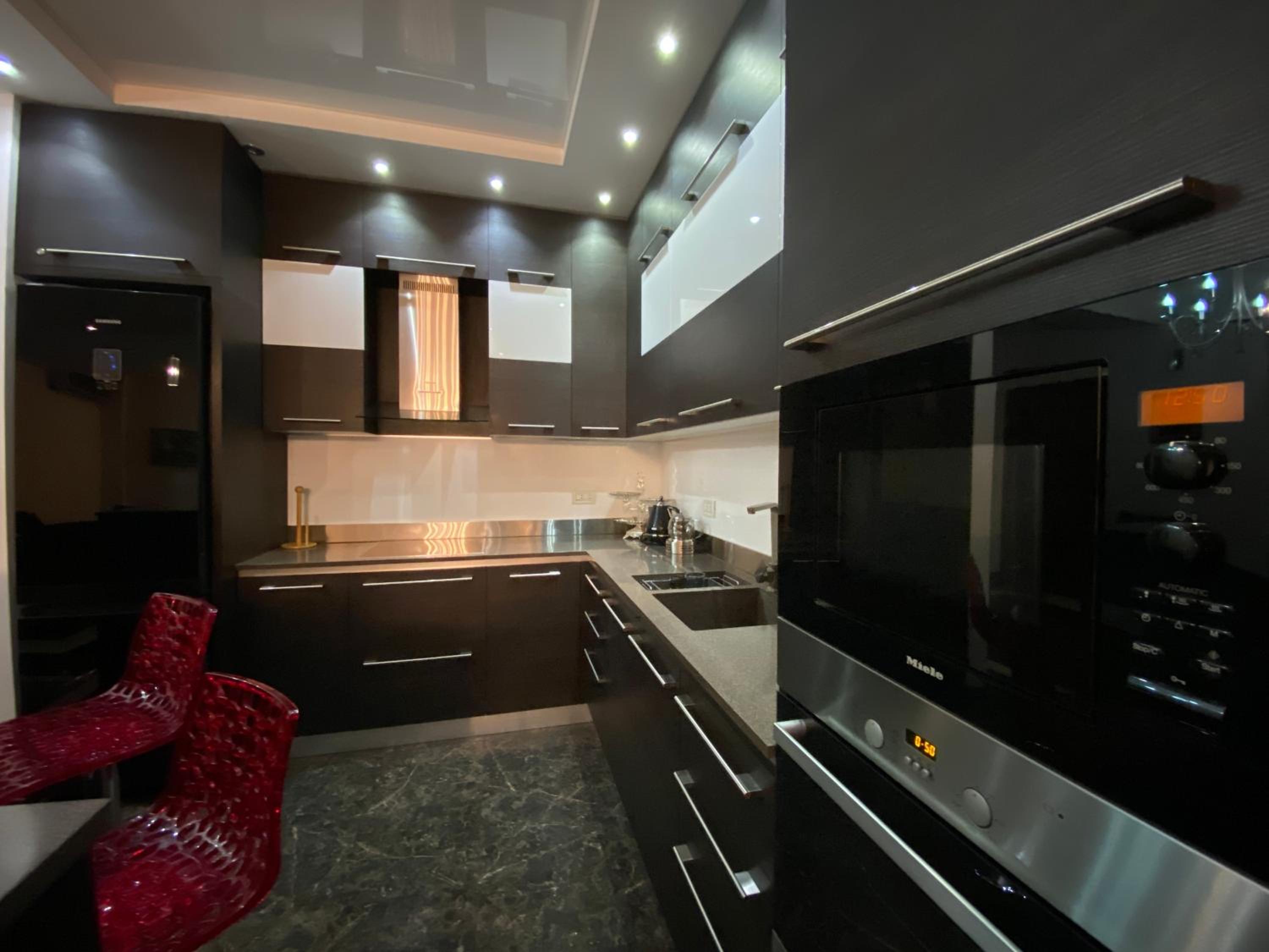 Amiryan street, 3 bedrooms Luxury apartment AM440