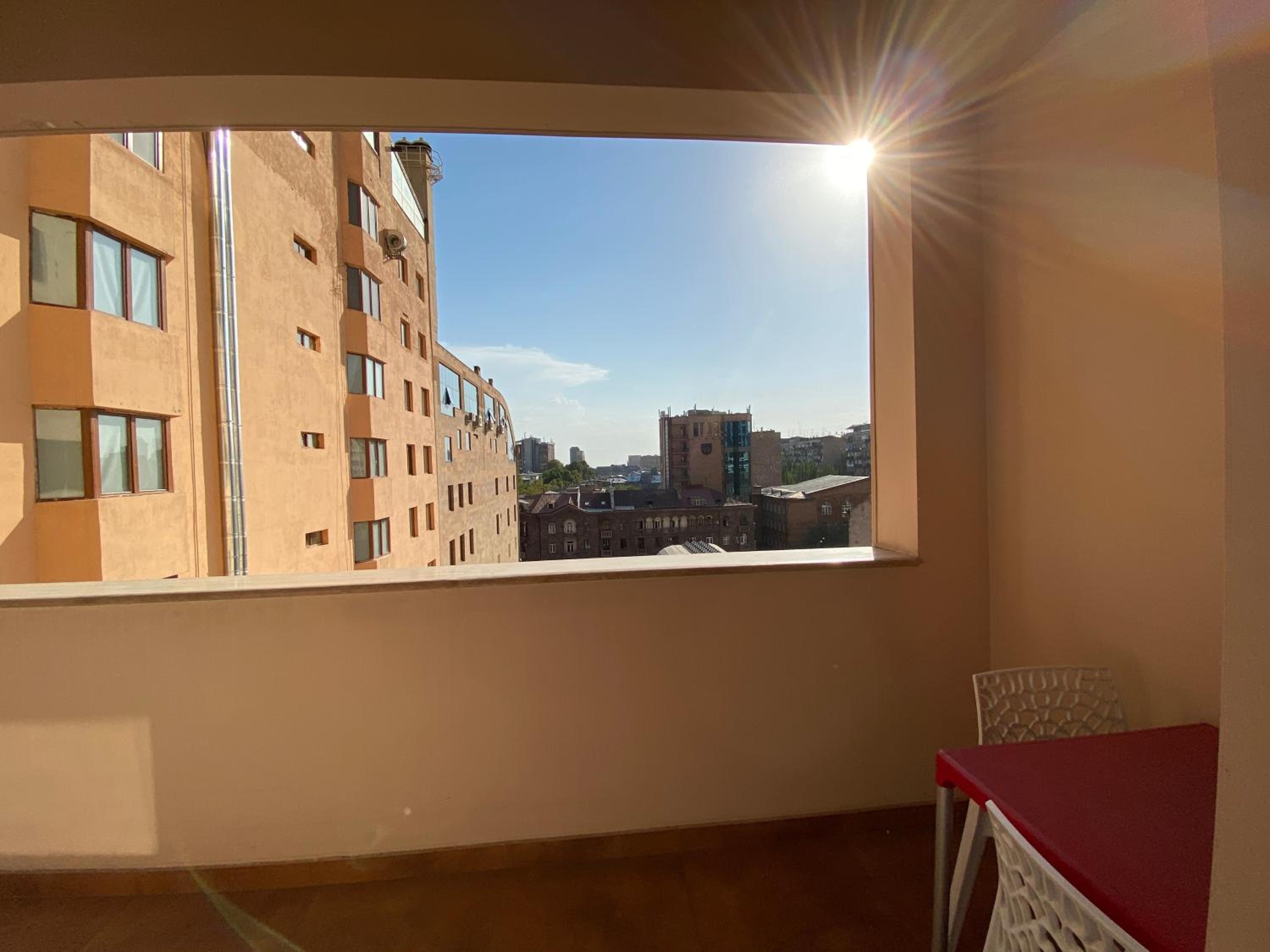 Amiryan street, 3 bedrooms Luxury apartment AM440