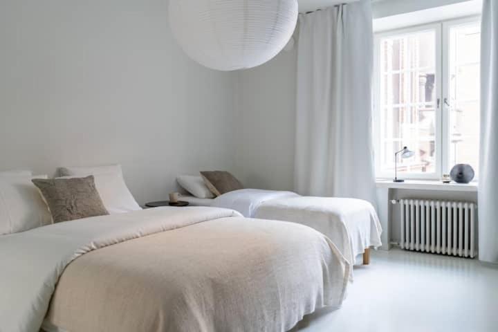Spacious and central apartment with private sauna
