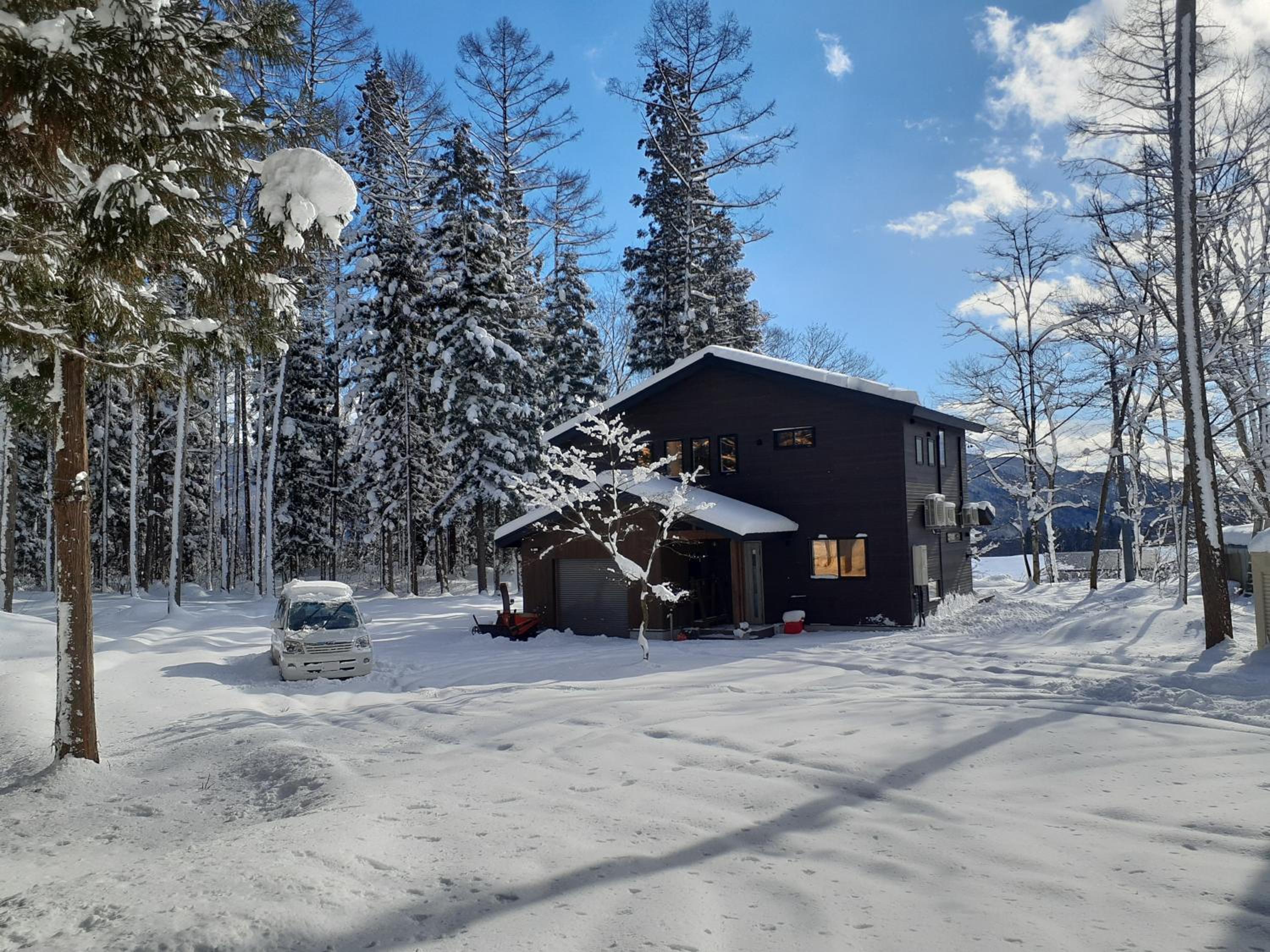 Hakuba Kaede House view 2