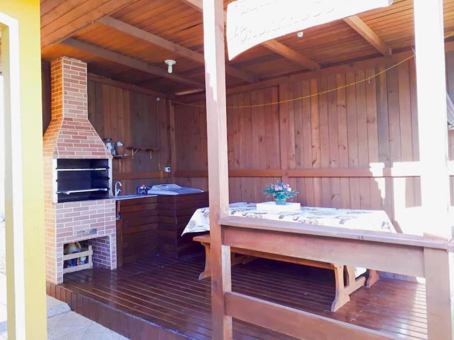 Ótima Casa para 10 pessoas /menos de 100m da Praia