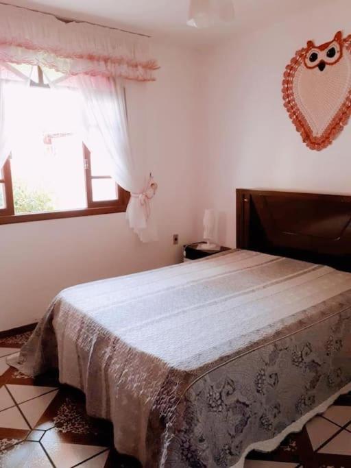 Ótima Casa para 10 pessoas /menos de 100m da Praia