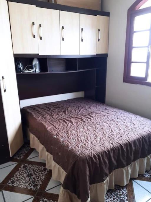 Ótima Casa para 10 pessoas /menos de 100m da Praia
