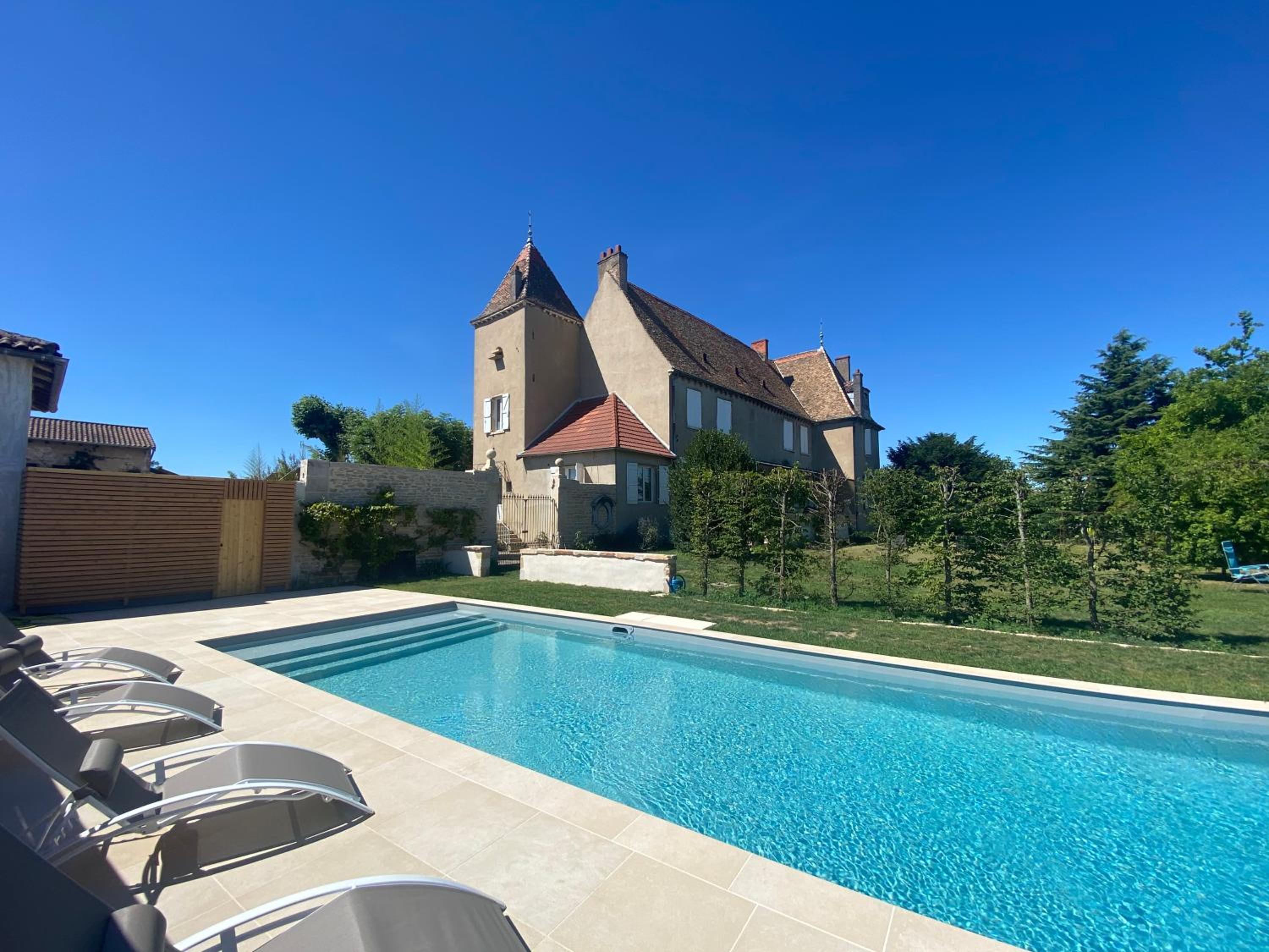 Château de Chatenay - Macon view 4