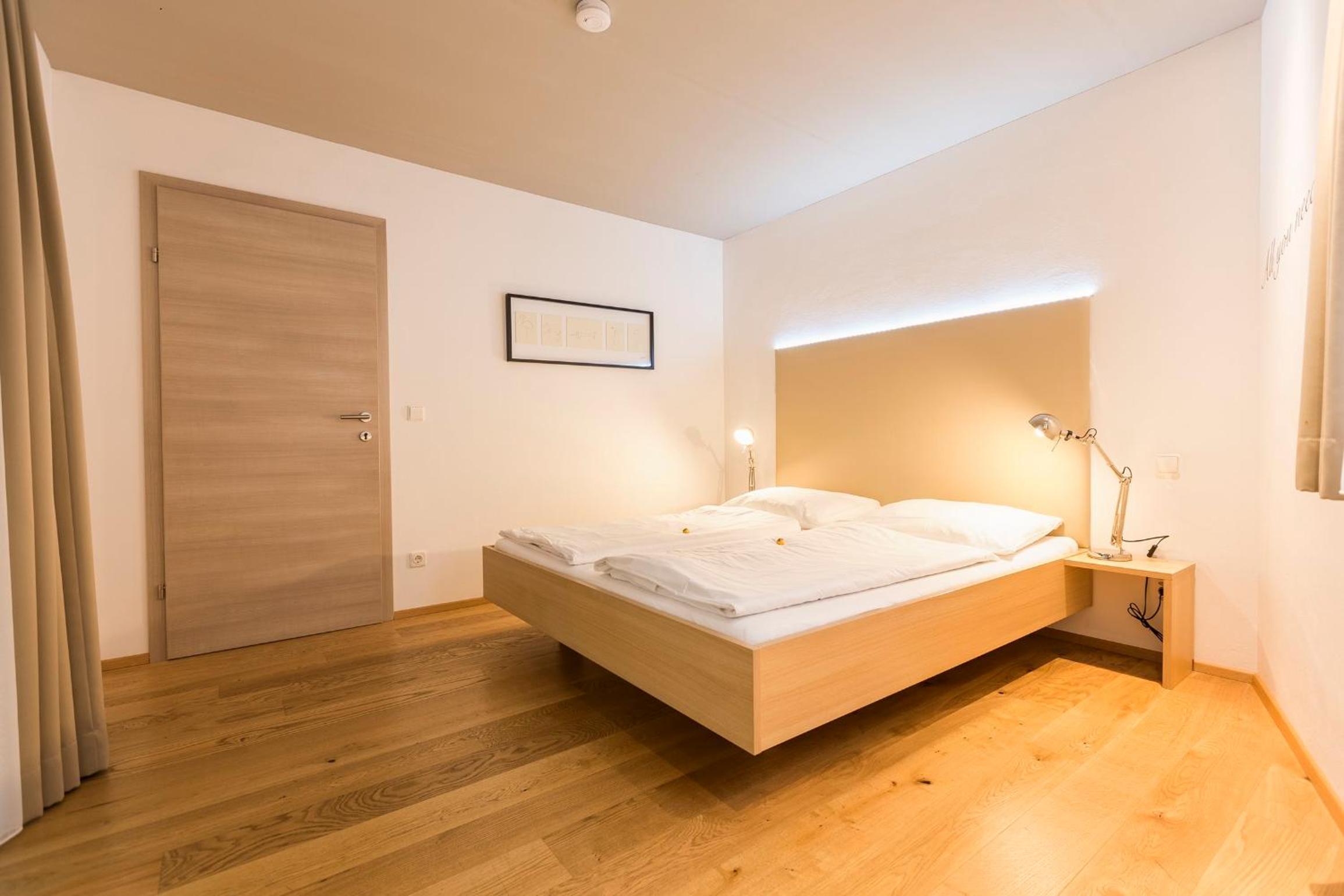 Room 4 & 5 Apartments