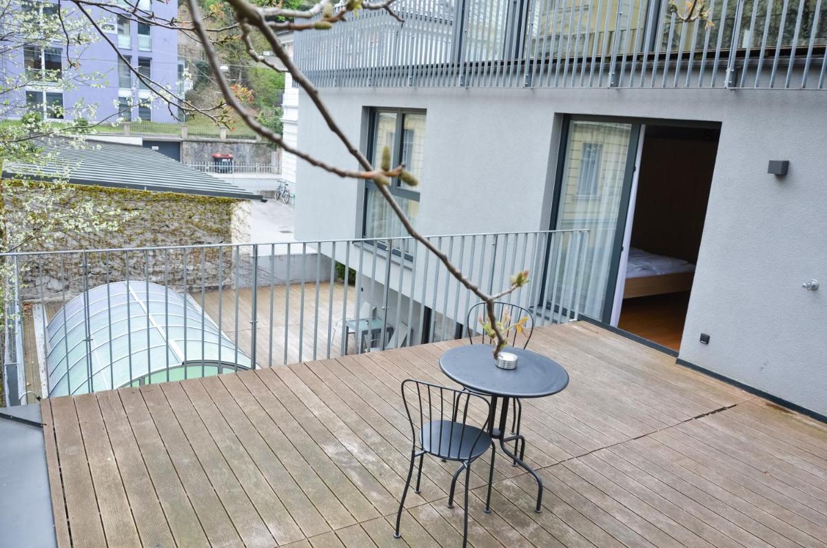 Room 4 & 5 Apartments
