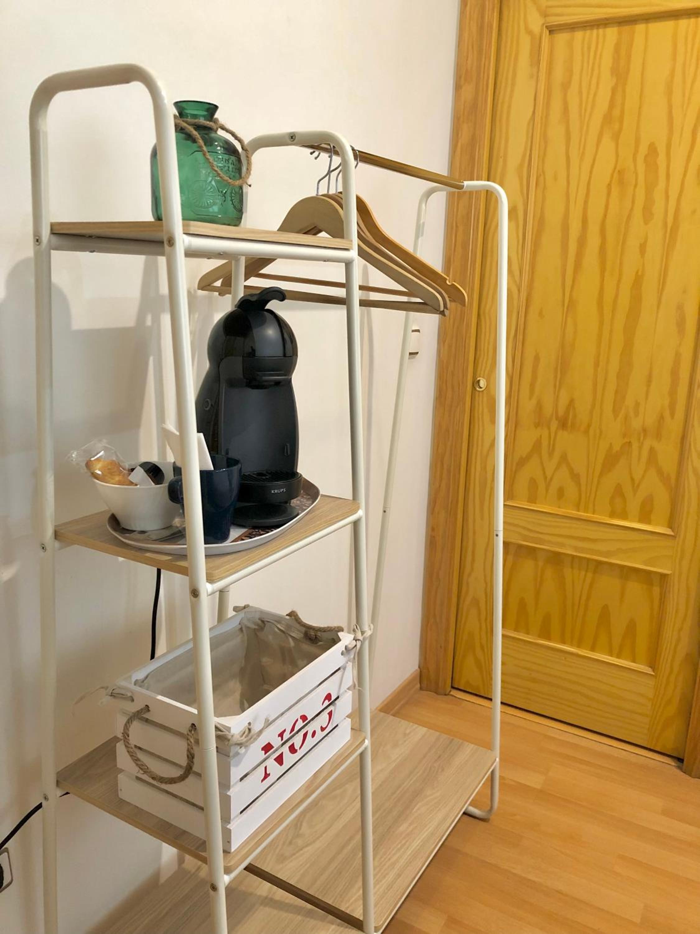 Hostal Escartín view 2
