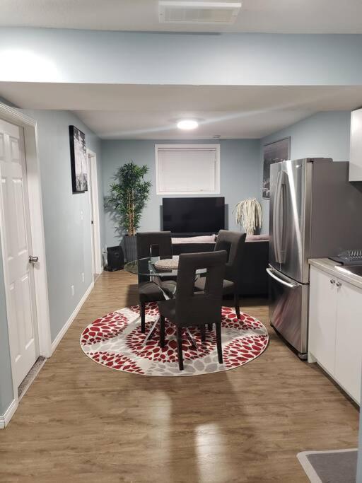 Cozy Two Bedroom Guest Suite in NW view 2