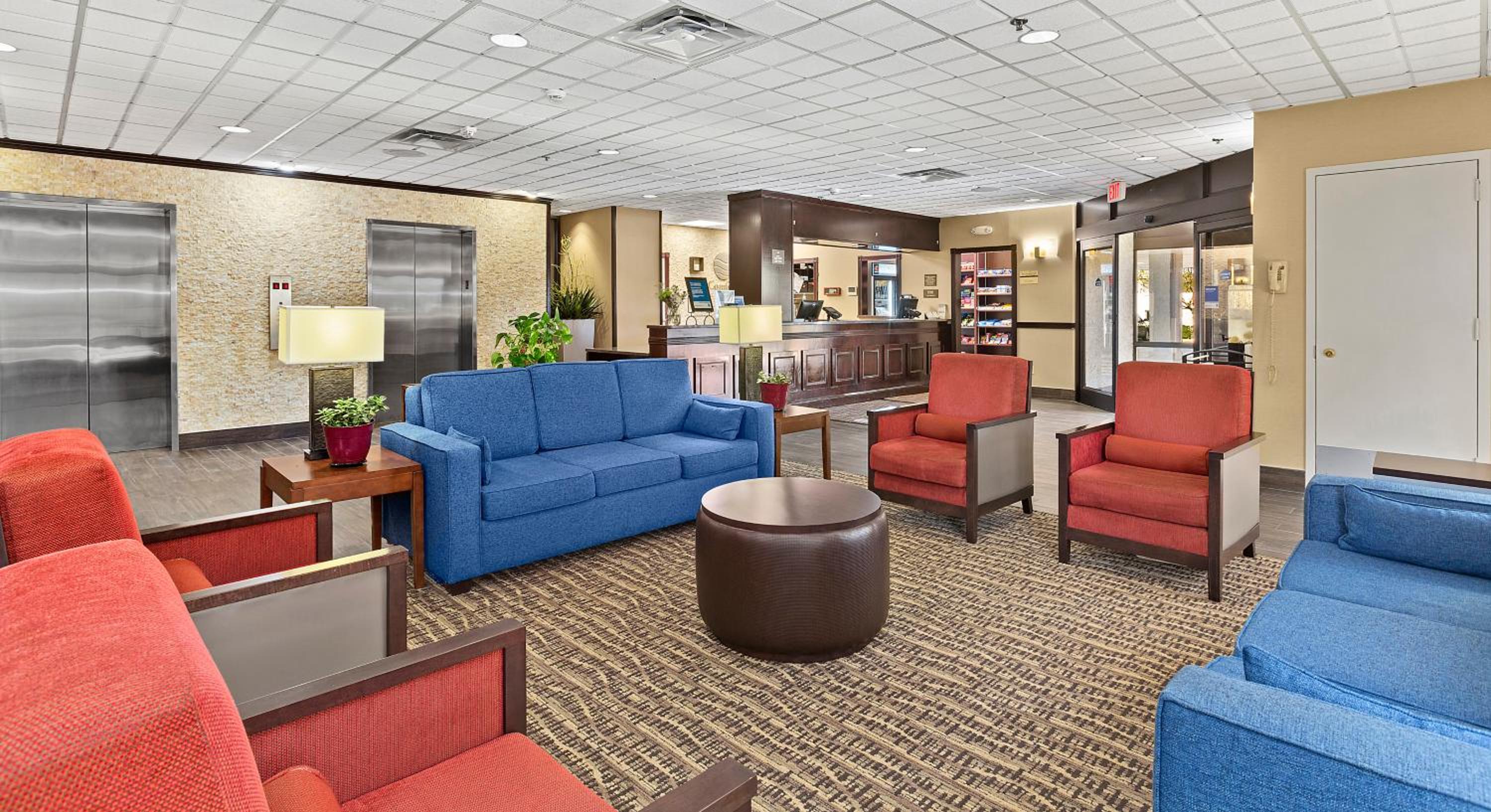 Comfort Inn Syosset-Long Island view 5
